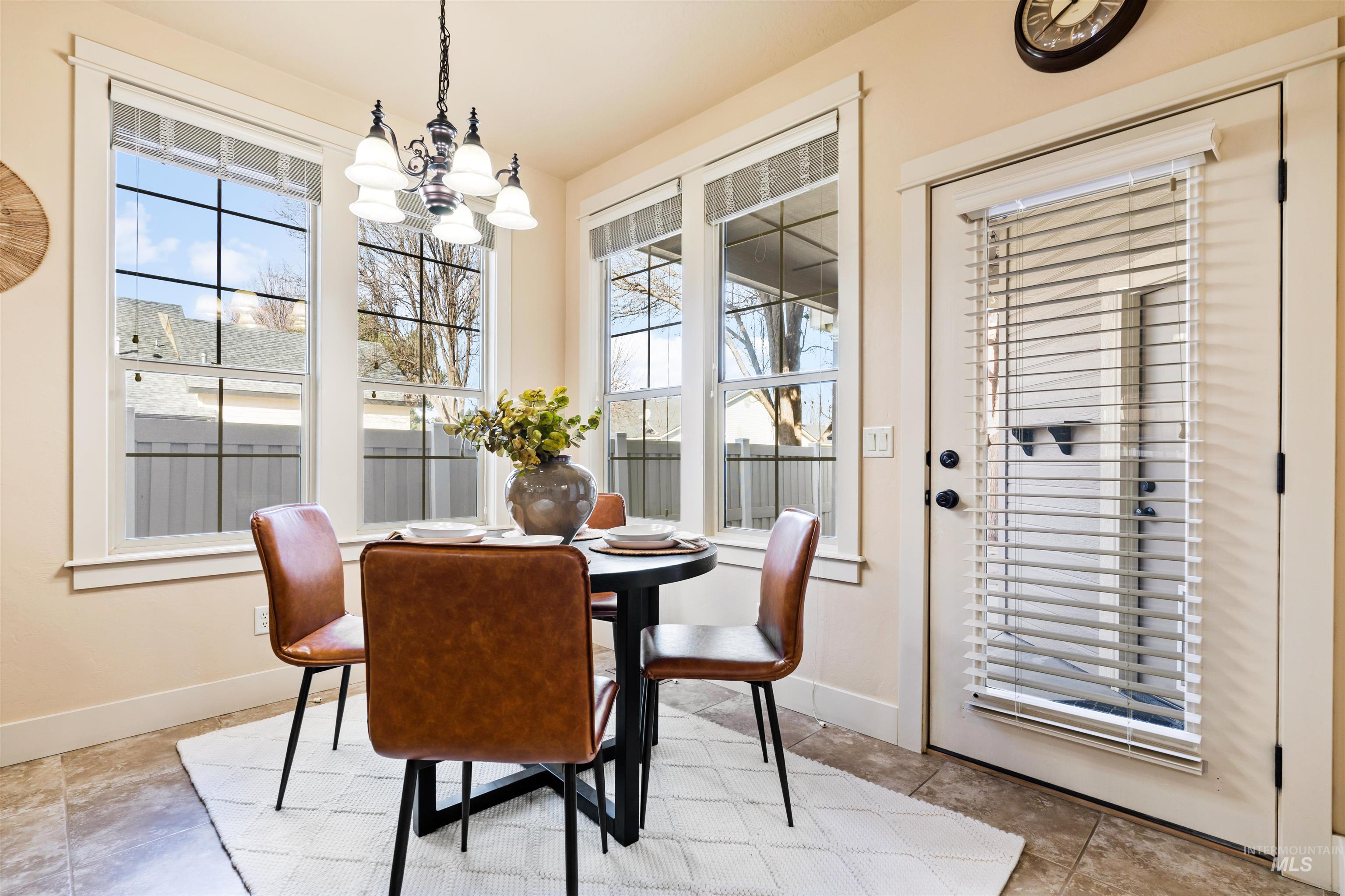 948 E Shadow Creek Ln, Eagle, Idaho 83616, 3 Bedrooms, 2.5 Bathrooms, Residential For Sale, Price $549,000, 98975977