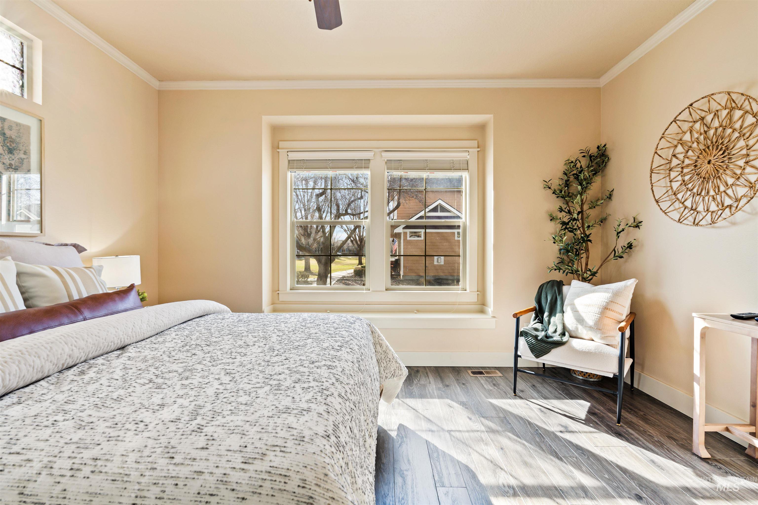 948 E Shadow Creek Ln, Eagle, Idaho 83616, 3 Bedrooms, 2.5 Bathrooms, Residential For Sale, Price $549,000, 98975977