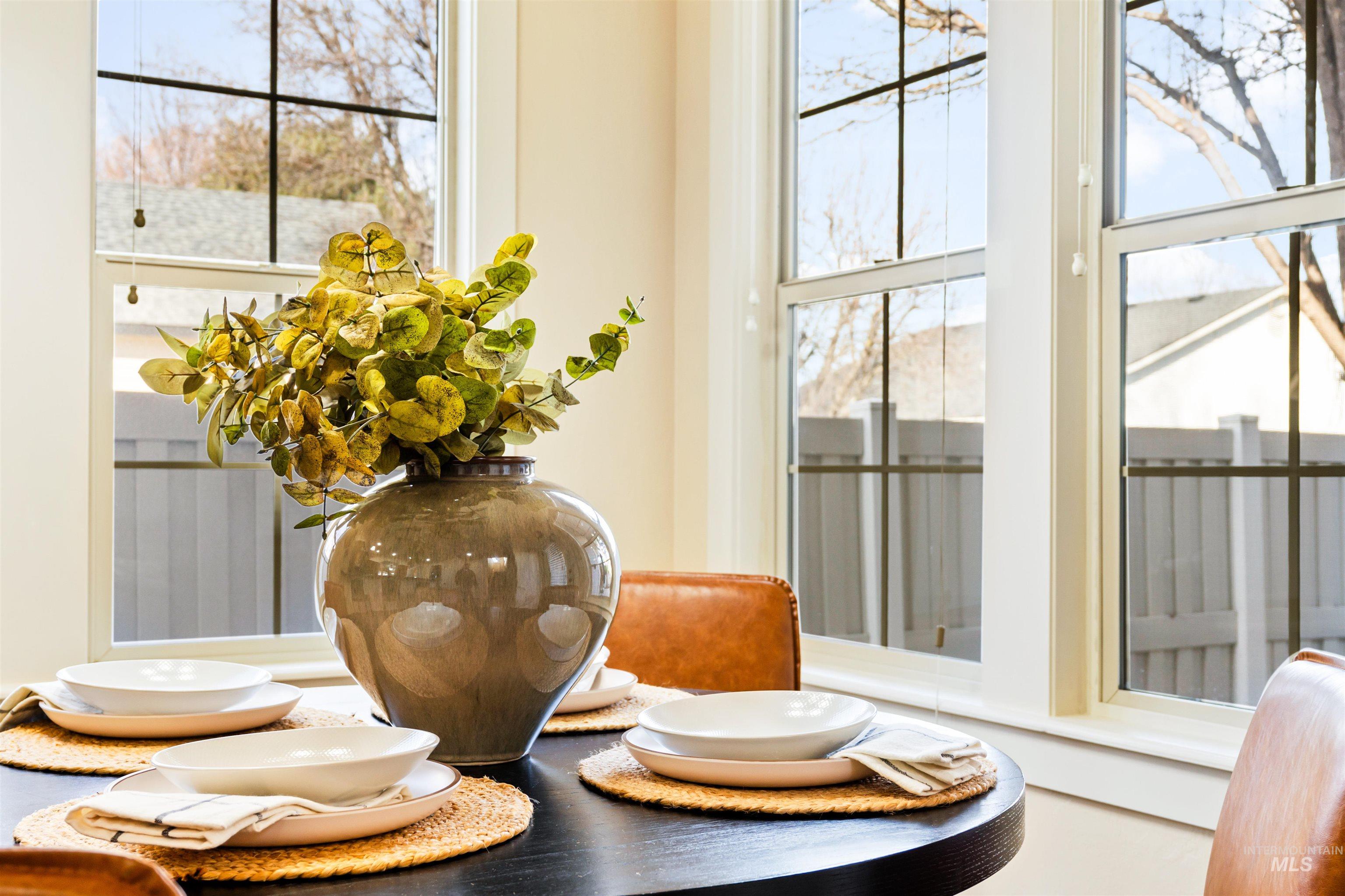 948 E Shadow Creek Ln, Eagle, Idaho 83616, 3 Bedrooms, 2.5 Bathrooms, Residential For Sale, Price $549,000, 98975977