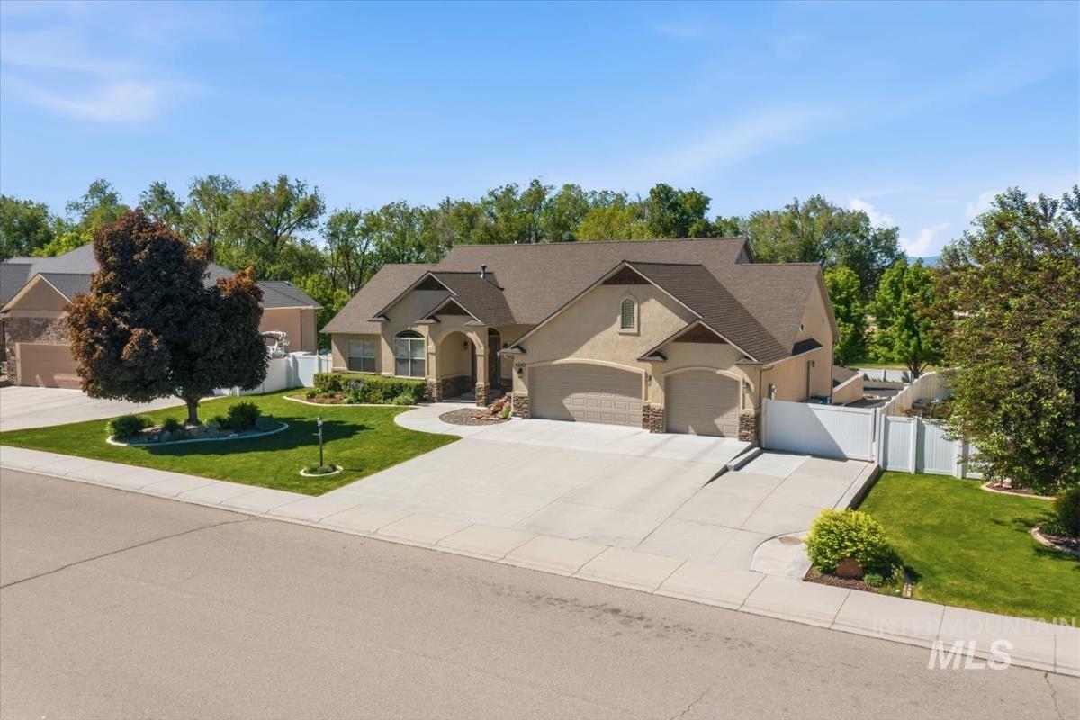 4243 E Switzer, Nampa, Idaho 83686-1260, 5 Bedrooms, 4.5 Bathrooms, Residential For Sale, Price $1,239,736, 98975978