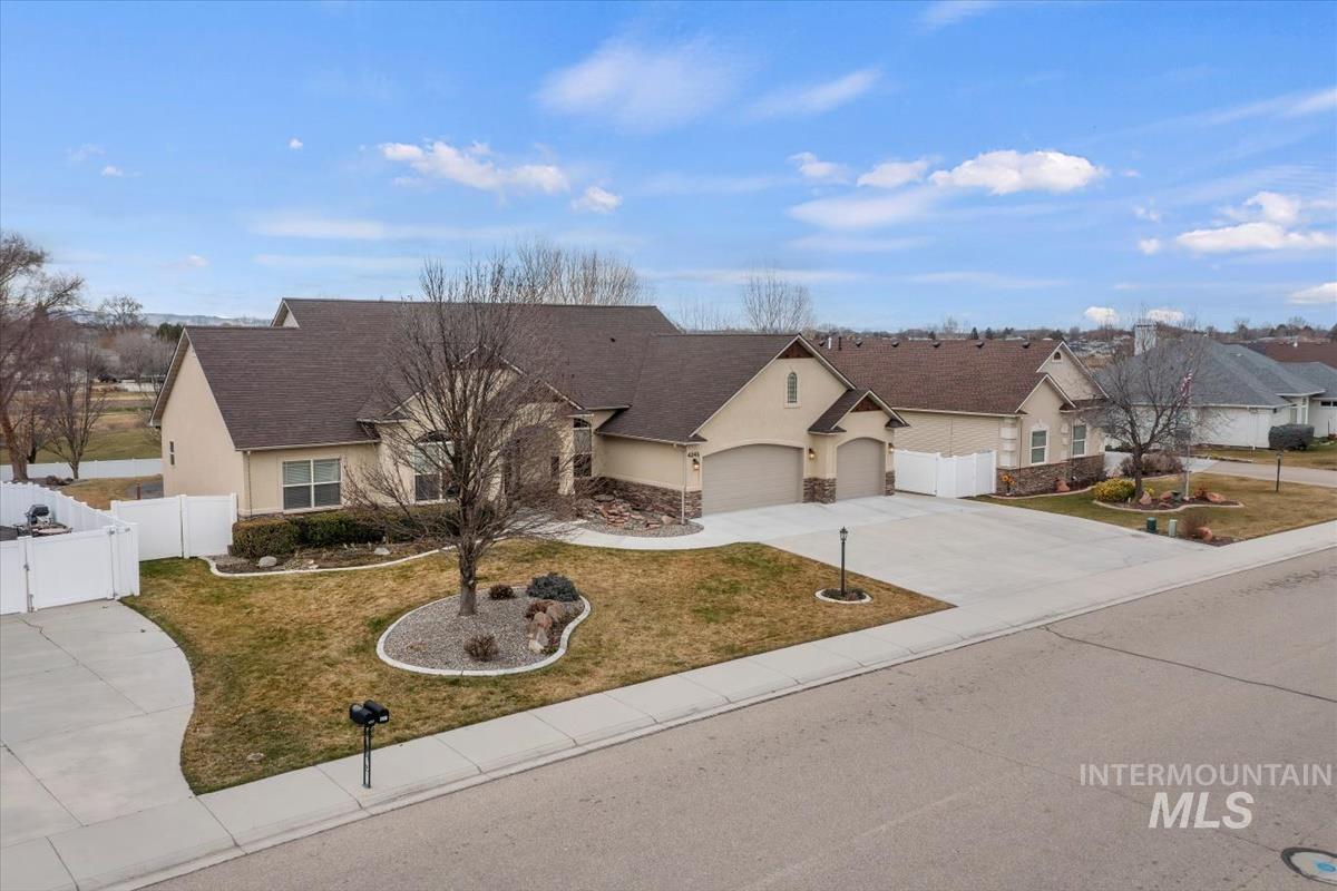 4243 E Switzer, Nampa, Idaho 83686-1260, 5 Bedrooms, 4.5 Bathrooms, Residential For Sale, Price $1,297,736,MLS 98975978