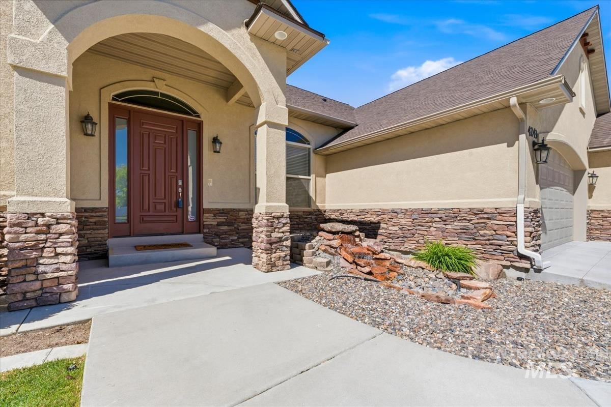 4243 E Switzer, Nampa, Idaho 83686-1260, 5 Bedrooms, 4.5 Bathrooms, Residential For Sale, Price $1,239,736, 98975978