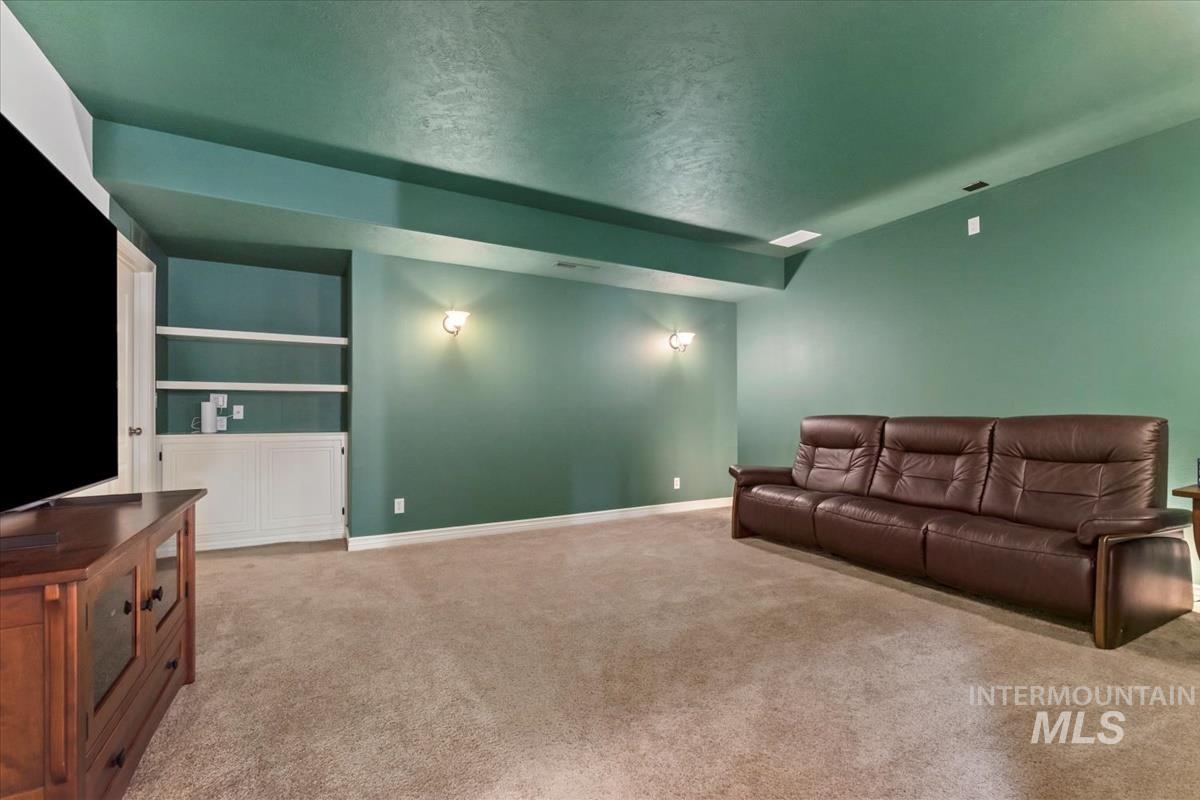 4243 E Switzer, Nampa, Idaho 83686-1260, 5 Bedrooms, 4.5 Bathrooms, Residential For Sale, Price $1,297,736,MLS 98975978