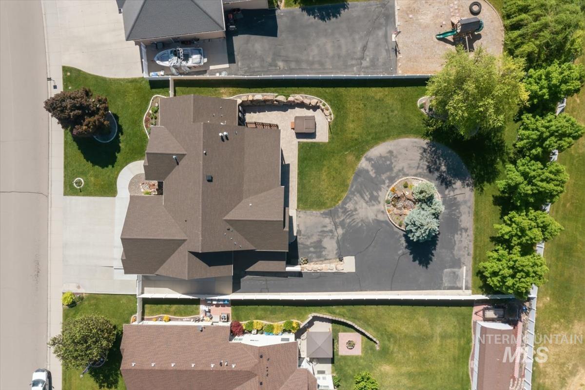 4243 E Switzer, Nampa, Idaho 83686-1260, 5 Bedrooms, 4.5 Bathrooms, Residential For Sale, Price $1,239,736, 98975978