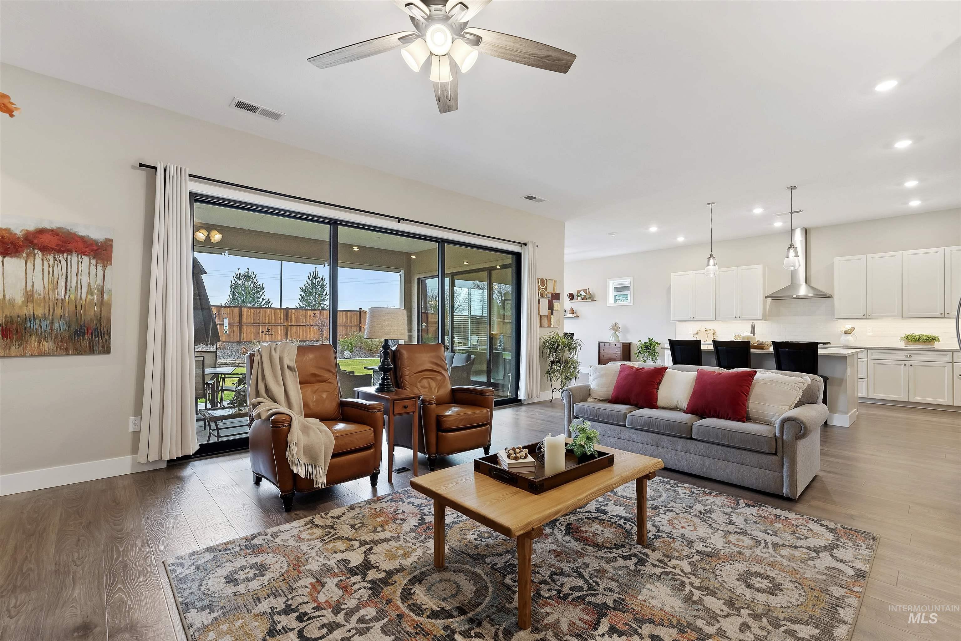 11723 S Glory Lane, Kuna, Idaho 83634, 3 Bedrooms, 3.5 Bathrooms, Residential For Sale, Price $699,900, 98975980