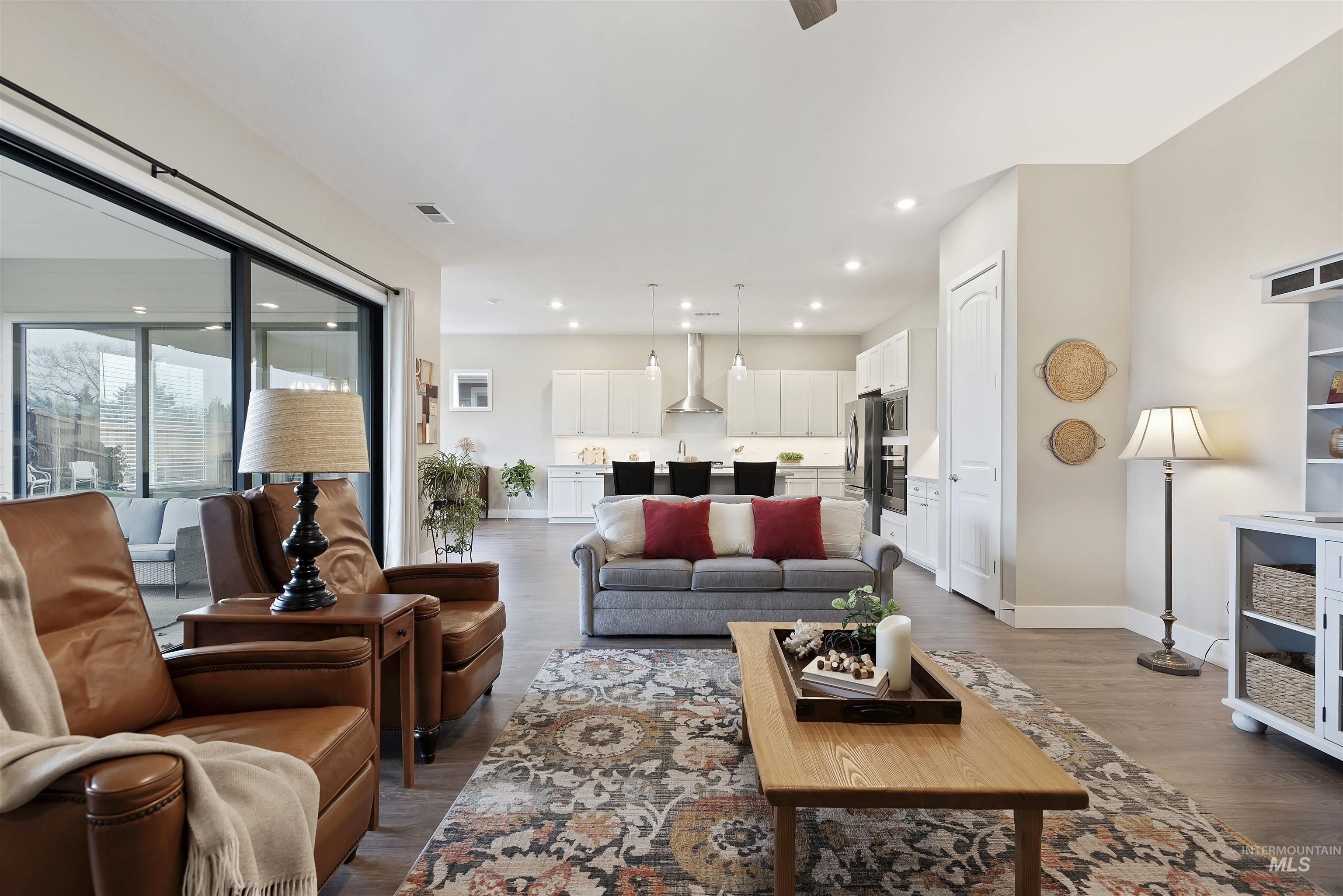 11723 S Glory Lane, Kuna, Idaho 83634, 3 Bedrooms, 3.5 Bathrooms, Residential For Sale, Price $699,900, 98975980