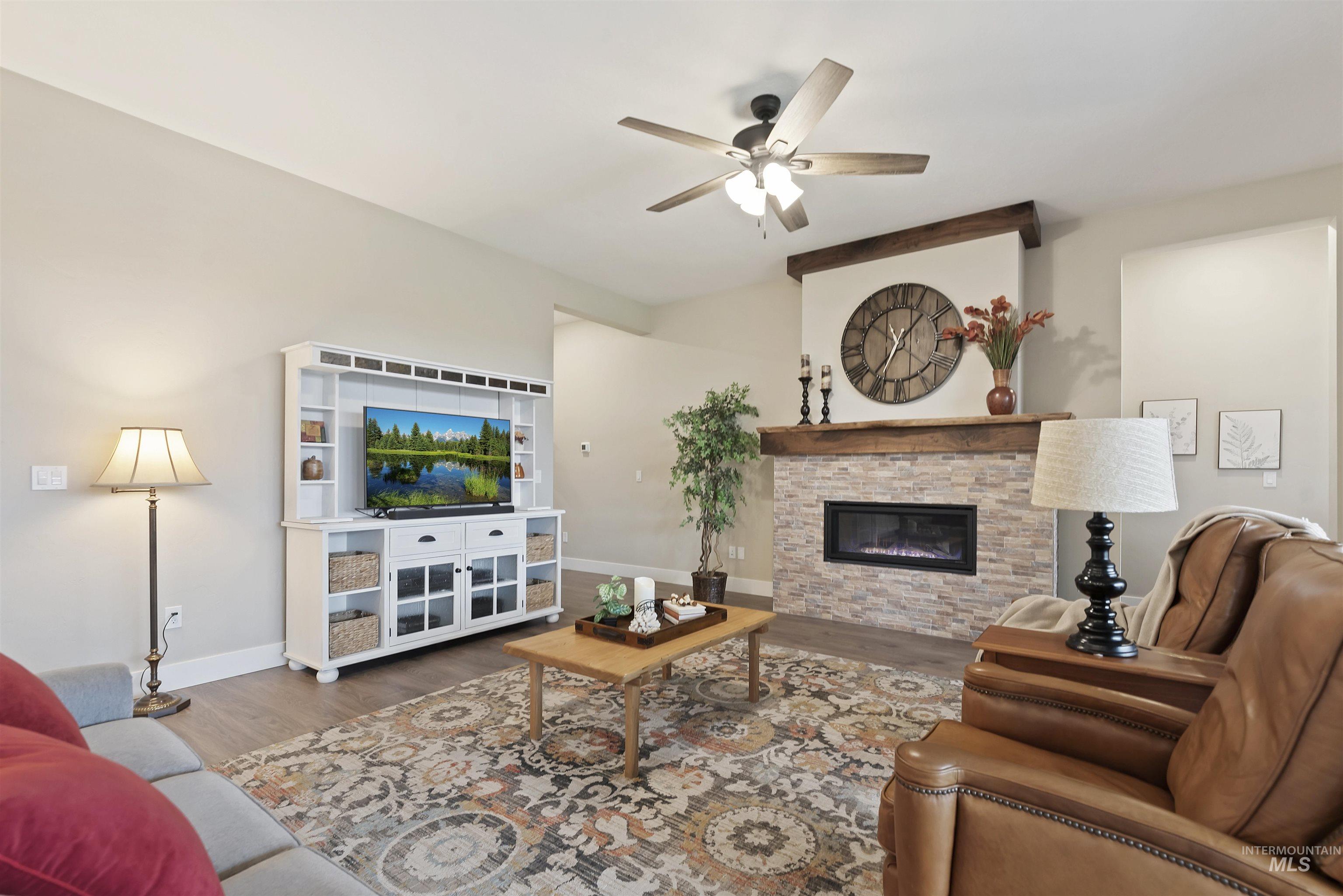 11723 S Glory Lane, Kuna, Idaho 83634, 3 Bedrooms, 3.5 Bathrooms, Residential For Sale, Price $699,900, 98975980