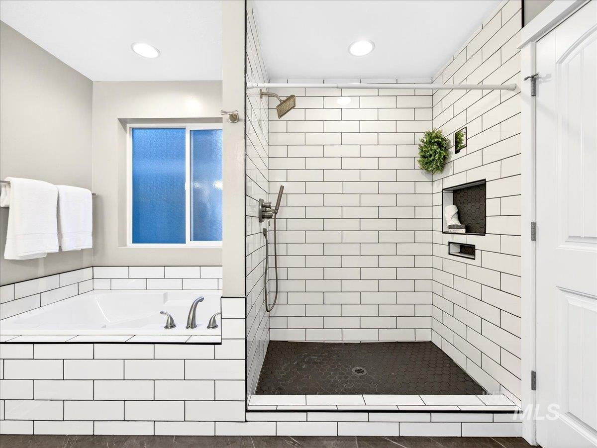 1103 Palace Ave, Emmett, Idaho 83617, 3 Bedrooms, 2 Bathrooms, Residential For Sale, Price $525,000, 98975984