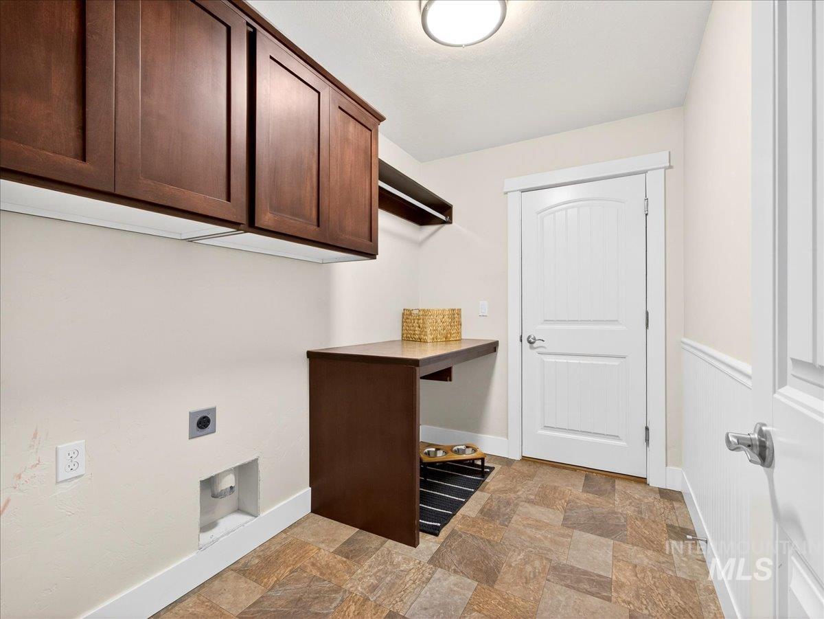 1103 Palace Ave, Emmett, Idaho 83617, 3 Bedrooms, 2 Bathrooms, Residential For Sale, Price $525,000, 98975984