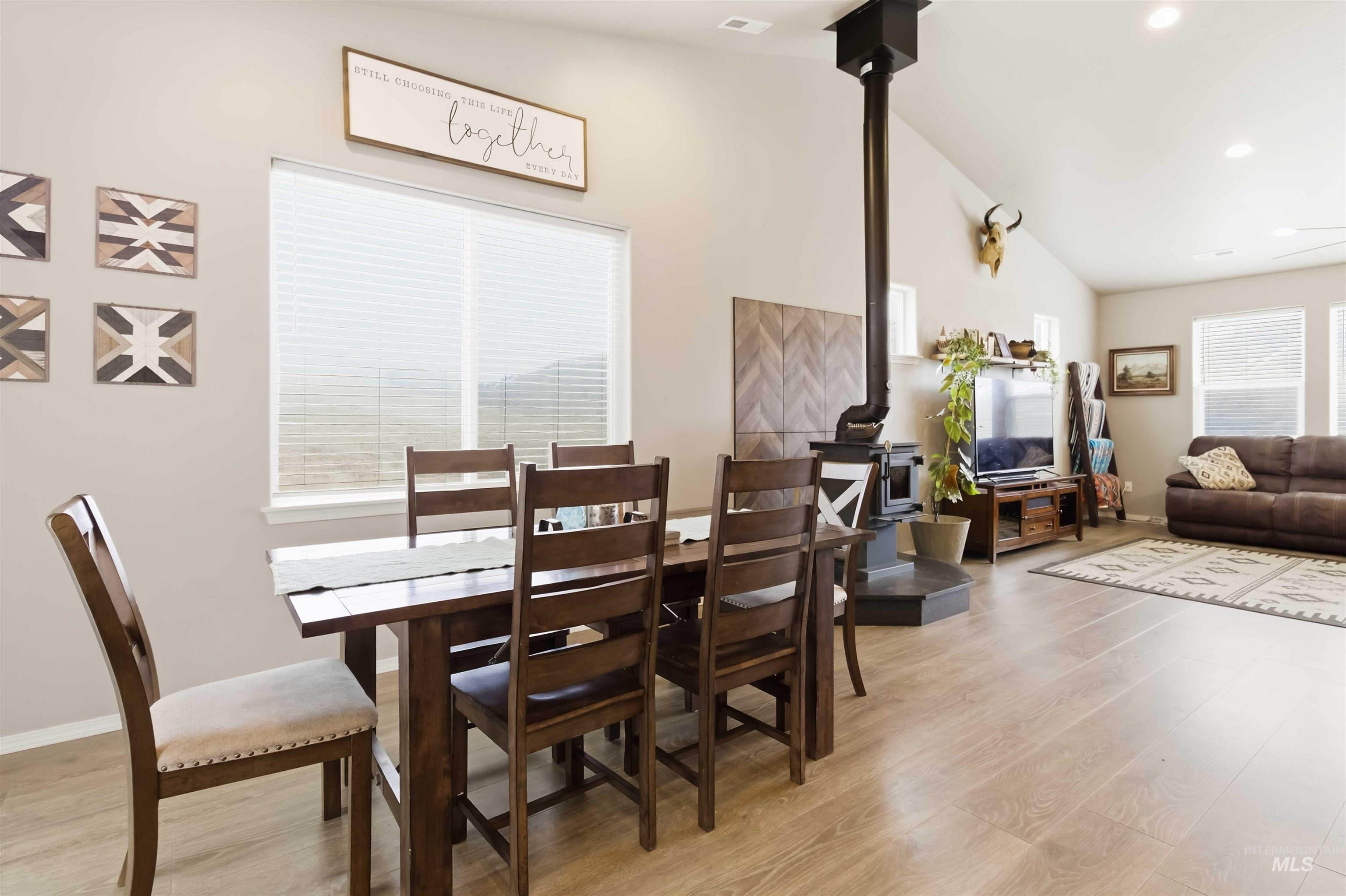 25 River Ridge Court, Horseshoe Bend, Idaho 83629, 4 Bedrooms, 2 Bathrooms, Residential For Sale, Price $799,900,MLS 98975985