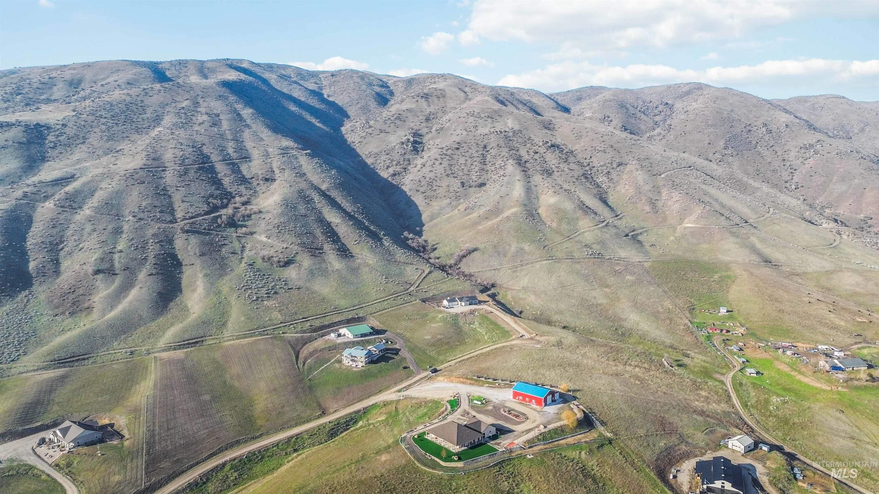 25 River Ridge Court, Horseshoe Bend, Idaho 83629, 4 Bedrooms, 2 Bathrooms, Residential For Sale, Price $799,900,MLS 98975985