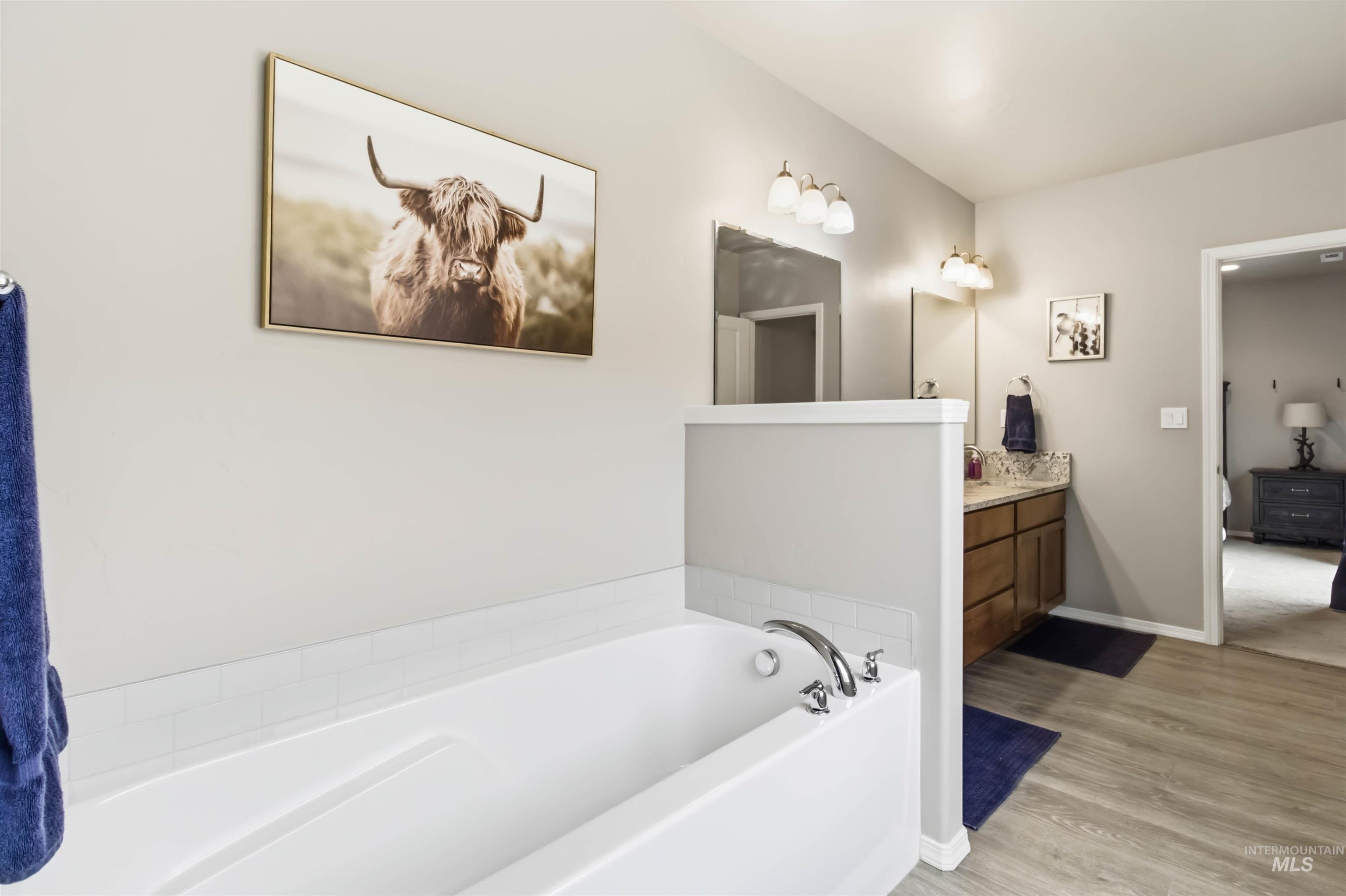 25 River Ridge Court, Horseshoe Bend, Idaho 83629, 4 Bedrooms, 2 Bathrooms, Residential For Sale, Price $799,900,MLS 98975985