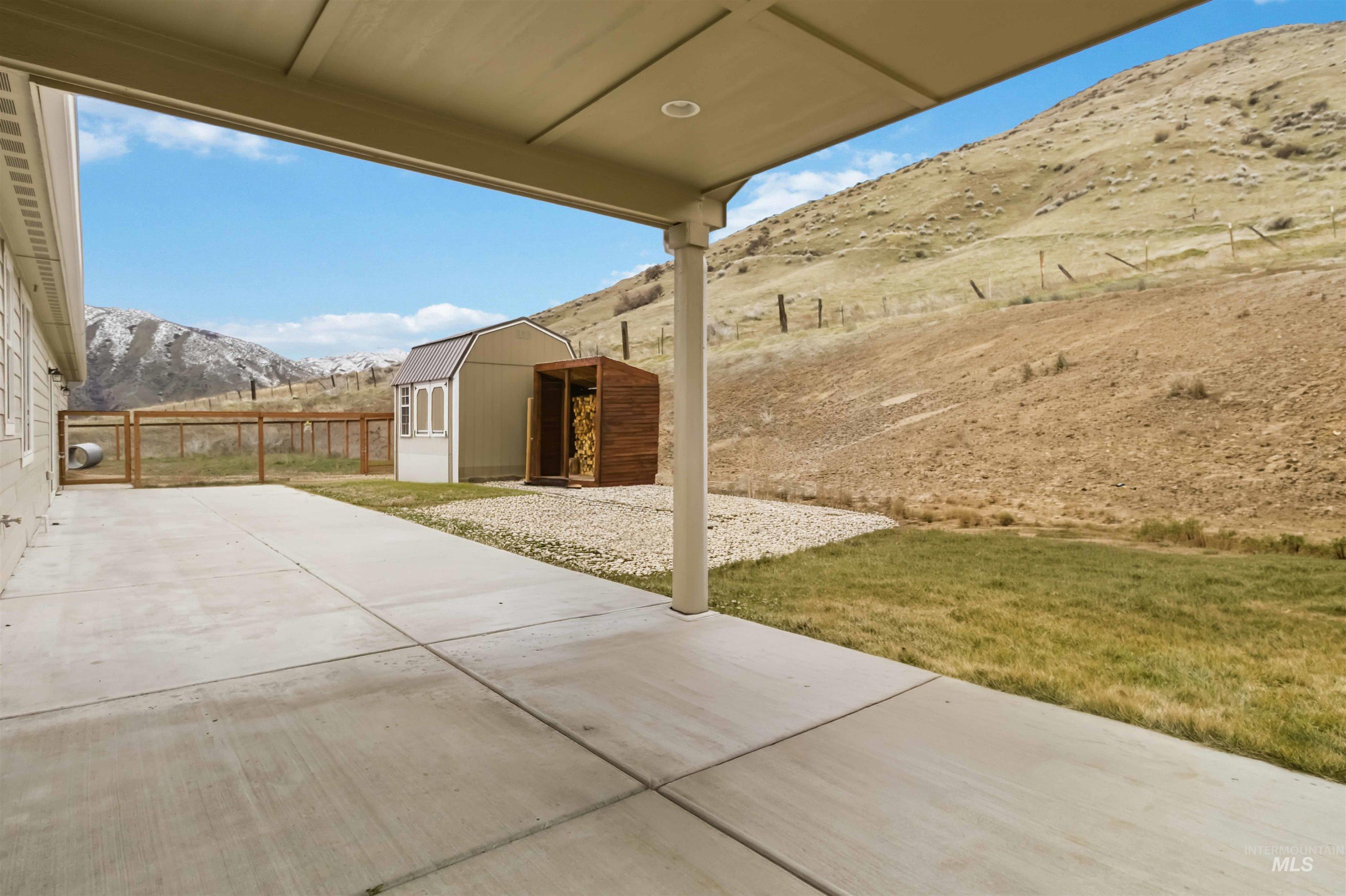 25 River Ridge Court, Horseshoe Bend, Idaho 83629, 4 Bedrooms, 2 Bathrooms, Residential For Sale, Price $799,900,MLS 98975985