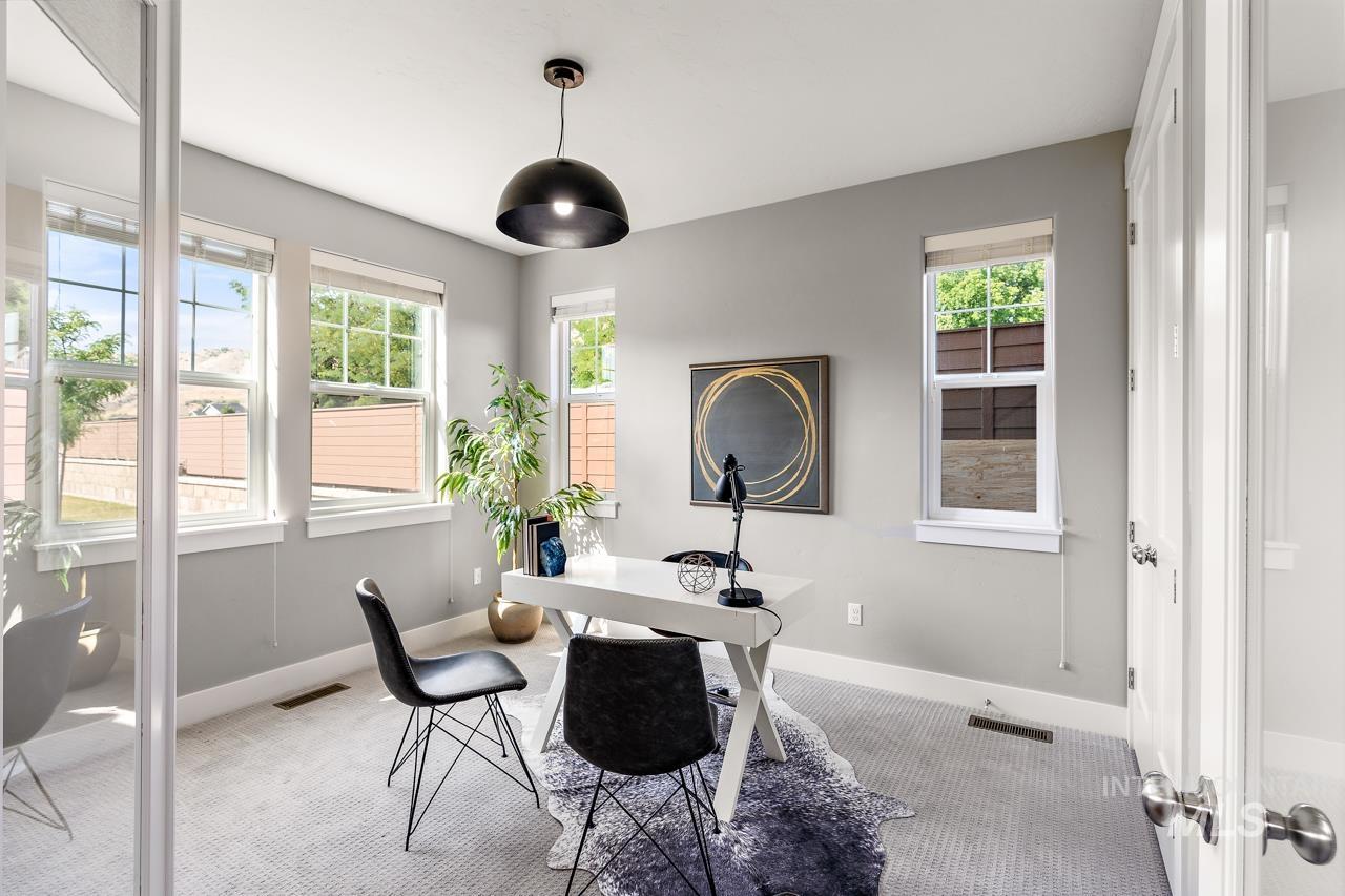 2852 S Shady Lane, Boise, Idaho 83716, 5 Bedrooms, 2.5 Bathrooms, Residential For Sale, Price $800,000,MLS 98975987