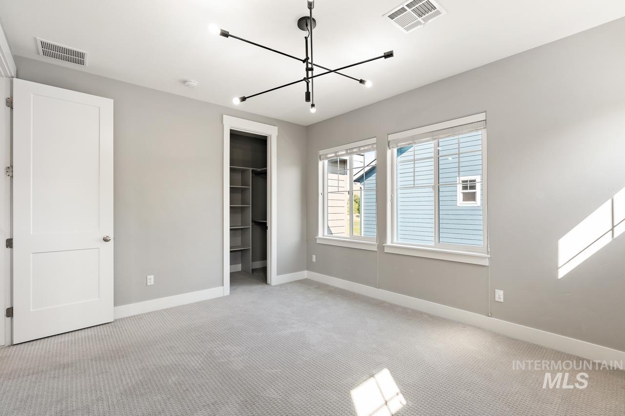 2852 S Shady Lane, Boise, Idaho 83716, 5 Bedrooms, 2.5 Bathrooms, Residential For Sale, Price $800,000,MLS 98975987