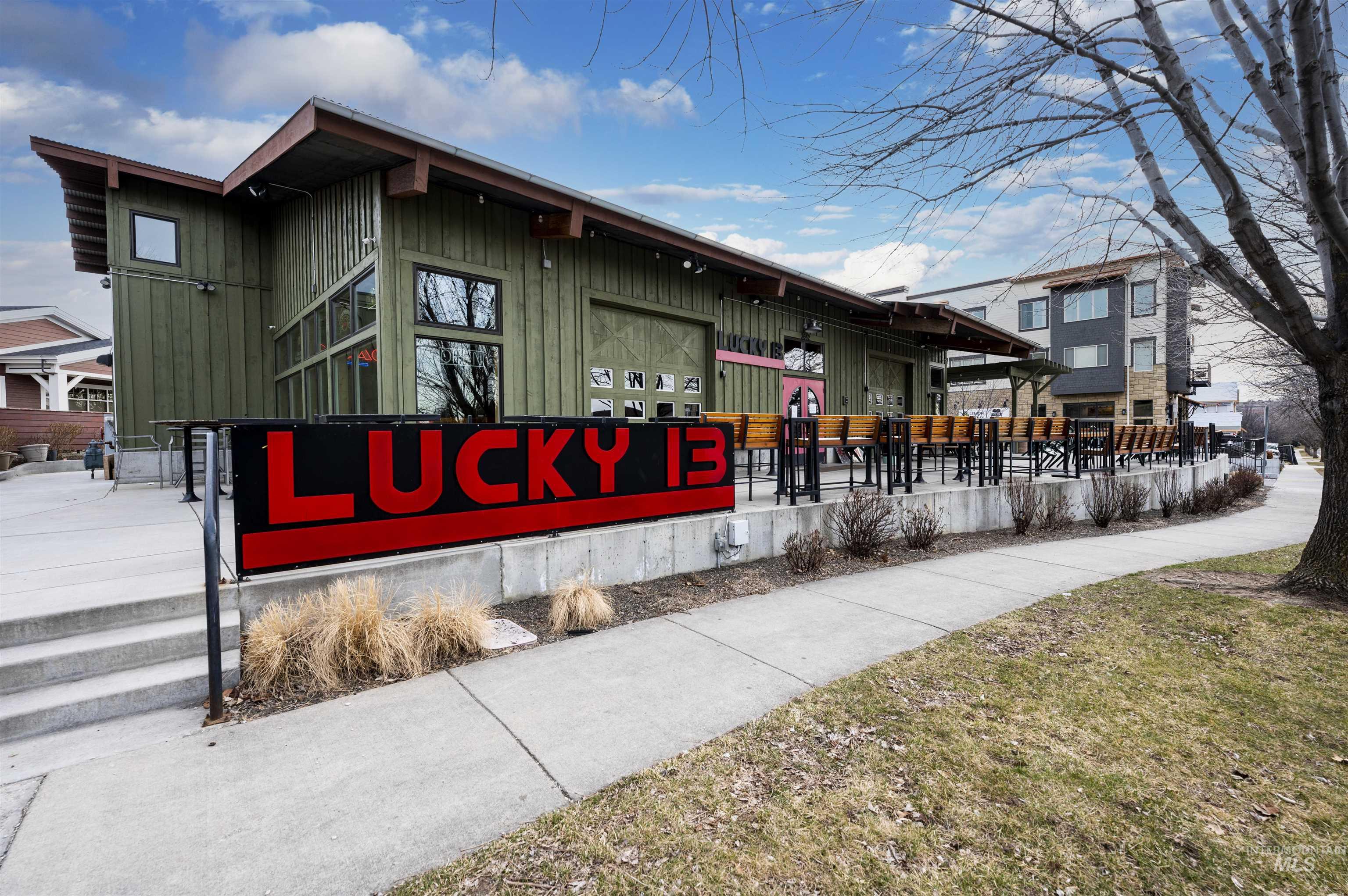 2852 S Shady Lane, Boise, Idaho 83716, 5 Bedrooms, 2.5 Bathrooms, Residential For Sale, Price $800,000,MLS 98975987