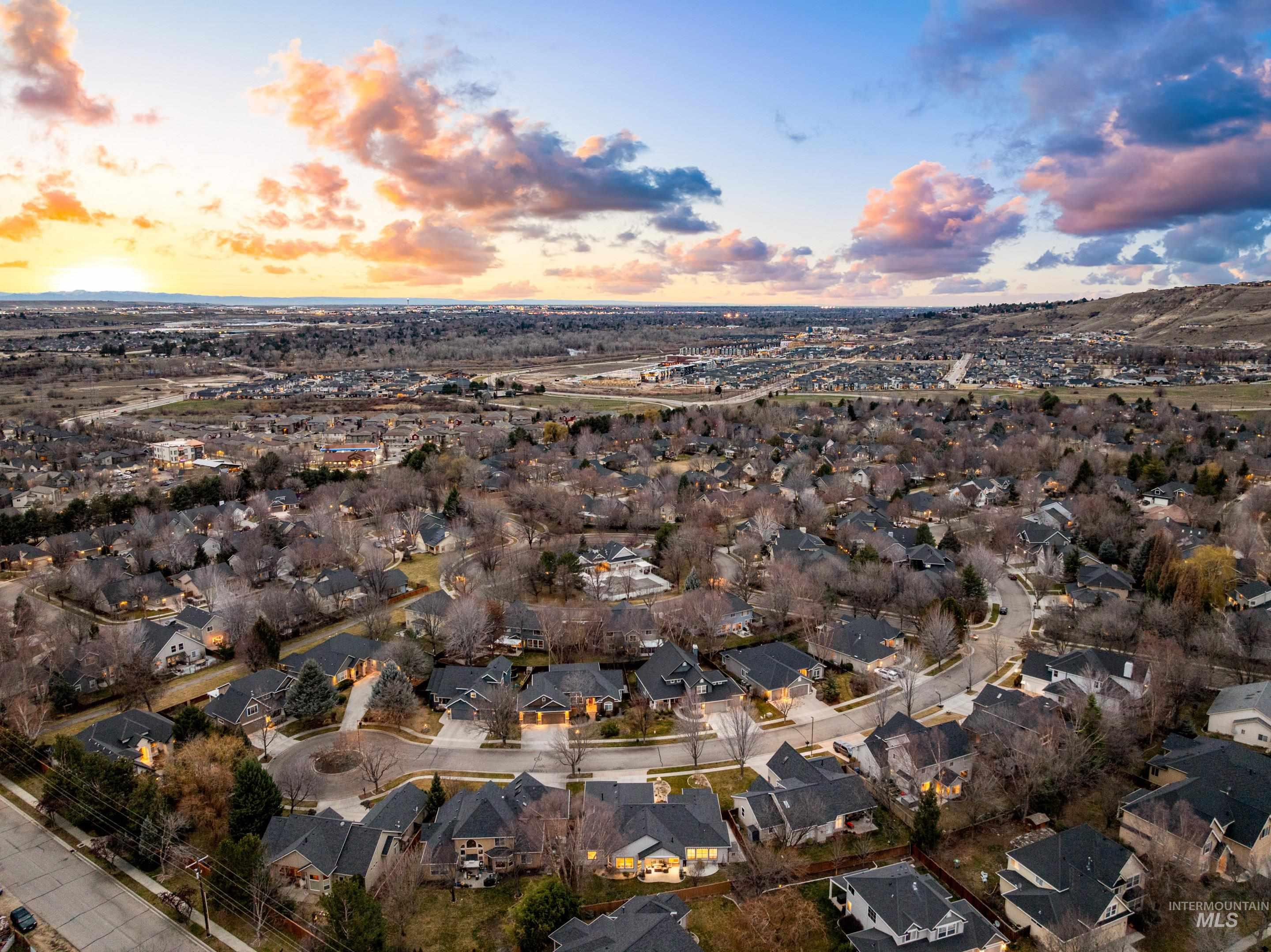 5358 E Softwood Ct, Boise, Idaho 83716, 4 Bedrooms, 3 Bathrooms, Residential For Sale, Price $975,000,MLS 98975989