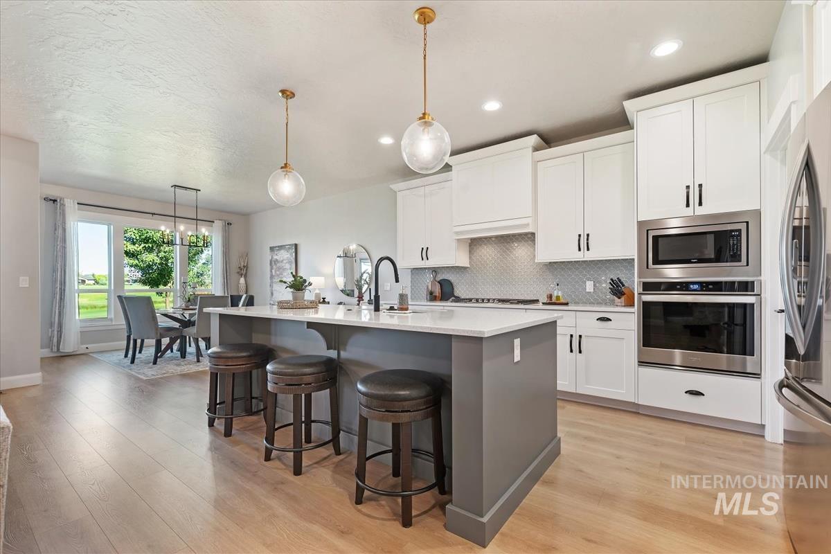 12127 S Aves Place, Nampa, Idaho 83686, 3 Bedrooms, 2 Bathrooms, Residential For Sale, Price $695,000, 98975991