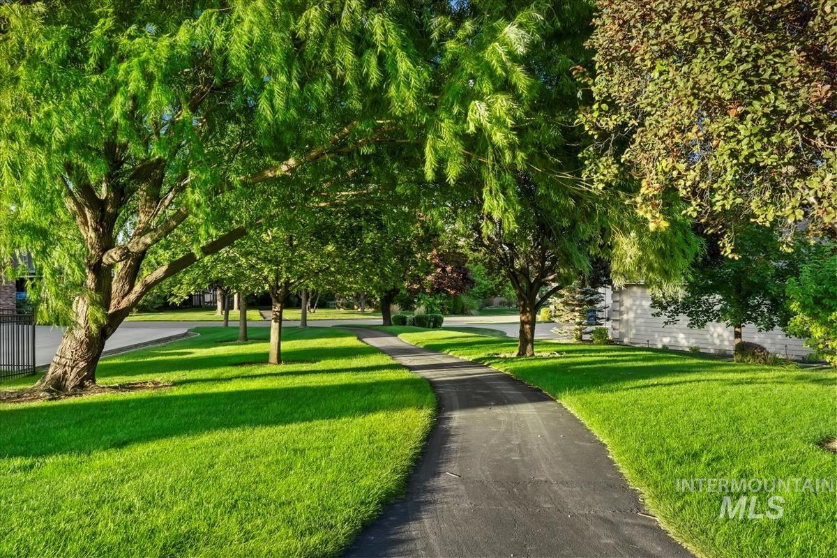 12127 S Aves Place, Nampa, Idaho 83686, 3 Bedrooms, 2 Bathrooms, Residential For Sale, Price $695,000, 98975991