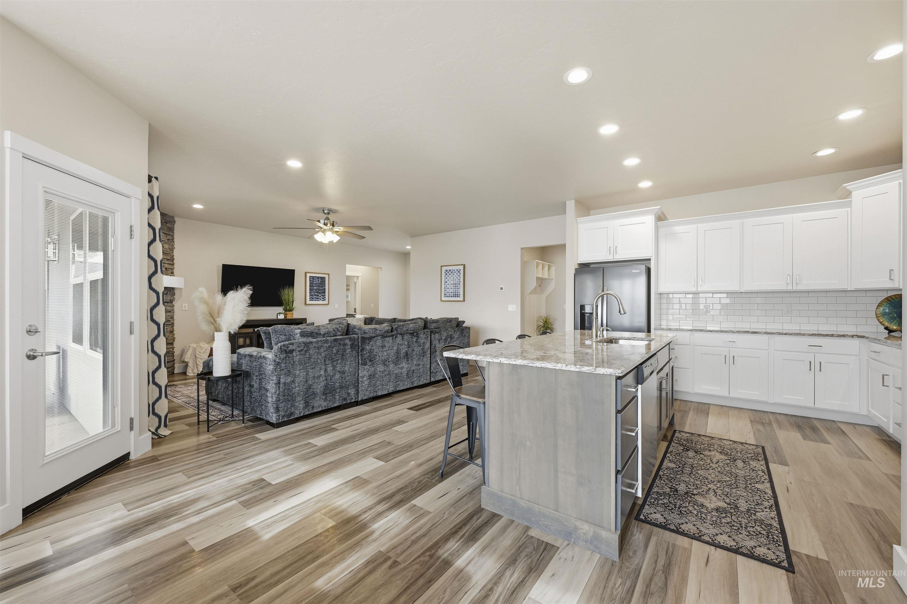 2229 E Grayson St, Meridian, Idaho 83642, 3 Bedrooms, 2 Bathrooms, Residential For Sale, Price $569,900,MLS 98975992