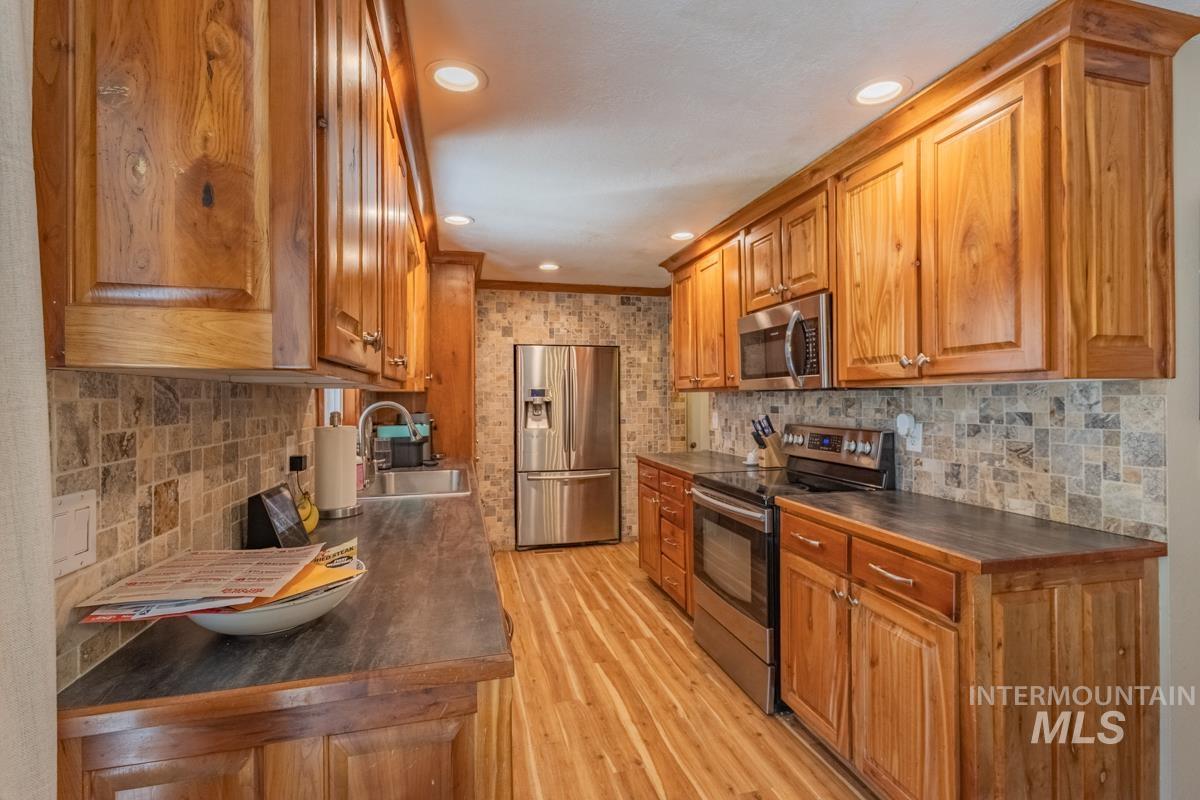 6701 W Kirkwood, Boise, Idaho 83709, 6 Bedrooms, 2 Bathrooms, Residential For Sale, Price $564,900, 98975993