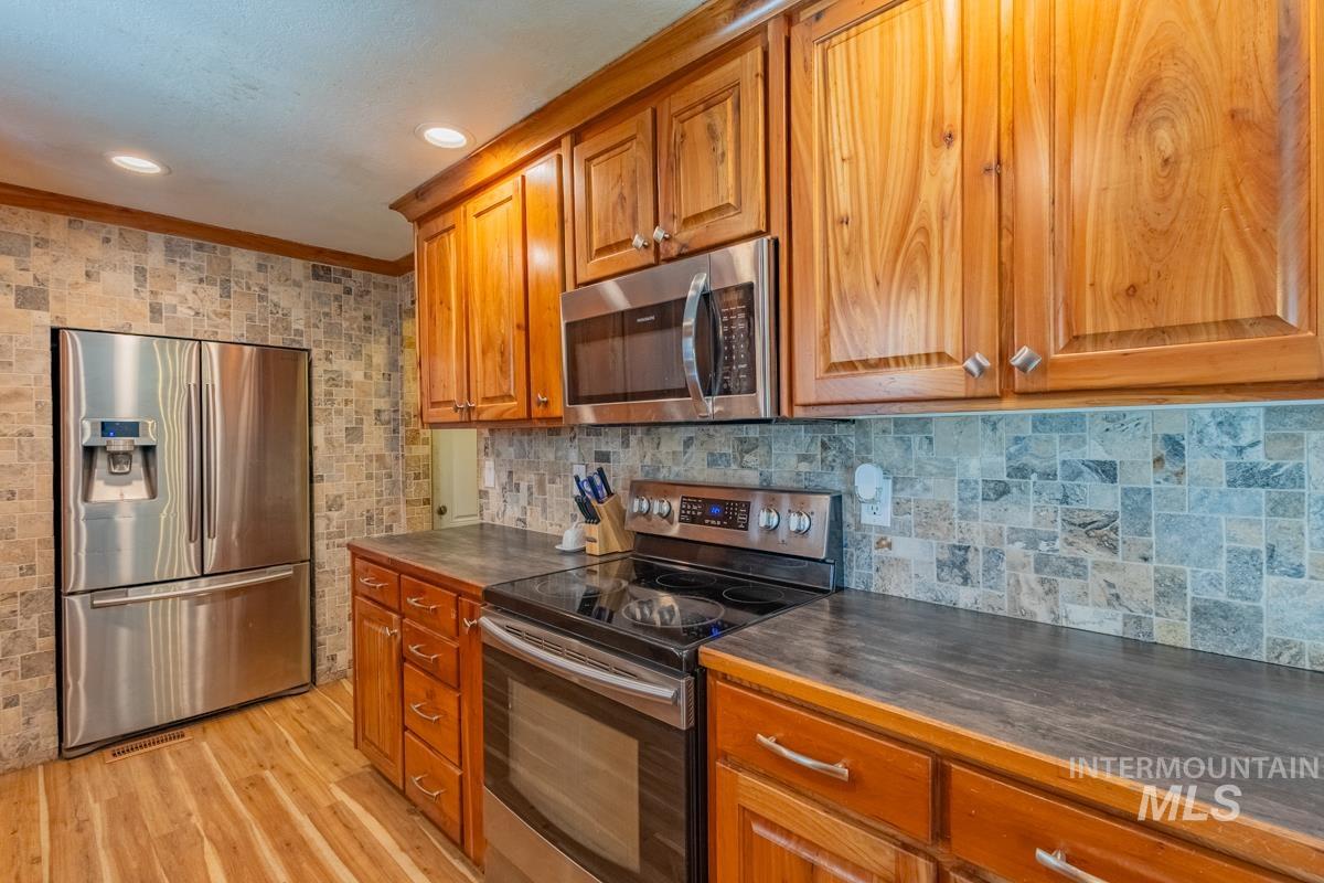 6701 W Kirkwood, Boise, Idaho 83709, 6 Bedrooms, 2 Bathrooms, Residential For Sale, Price $564,900, 98975993