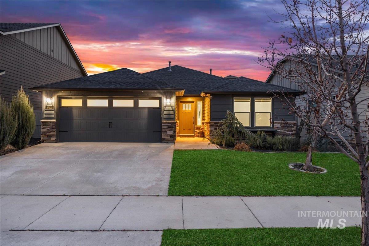1314 N Highwood Ave, Boise, Idaho 83713, 3 Bedrooms, 2 Bathrooms, Residential For Sale, Price $474,900, 98975994