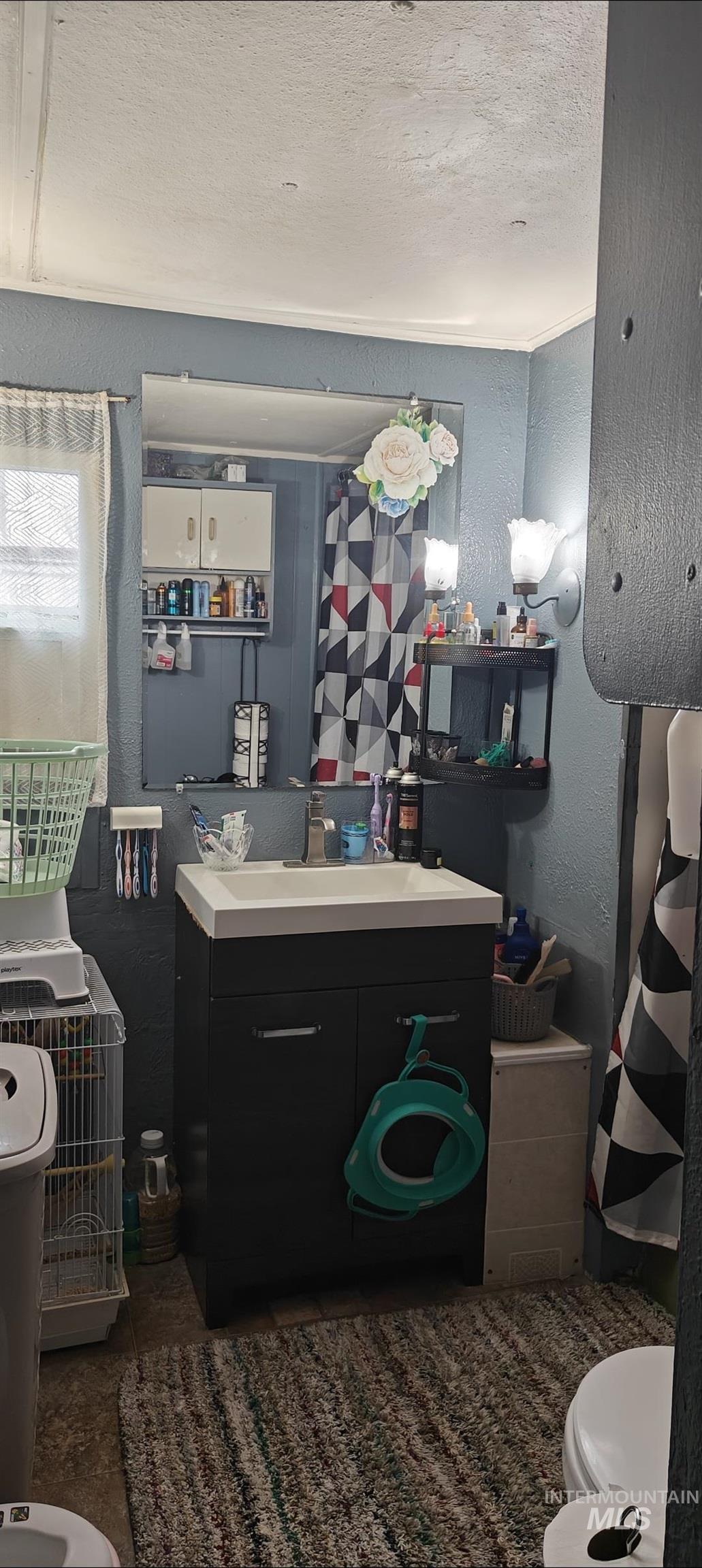 818 N Illinois Ave, Caldwell, Idaho 83605, 2 Bedrooms, 1 Bathroom, Residential For Sale, Price $40,000, 98975995