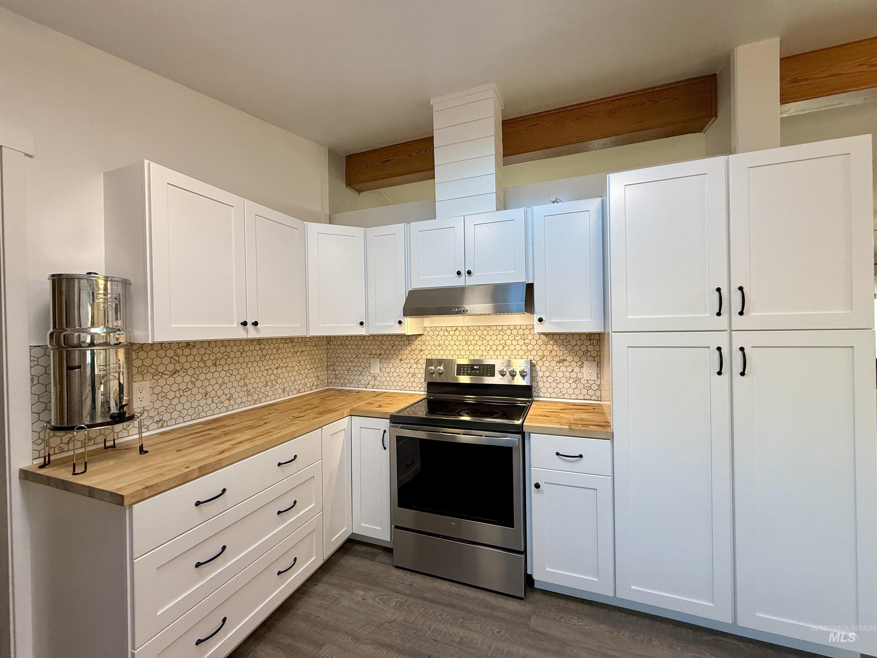 515 S C Street, Grangeville, Idaho 83530, 3 Bedrooms, 2 Bathrooms, Residential For Sale, Price $309,500, 98975998