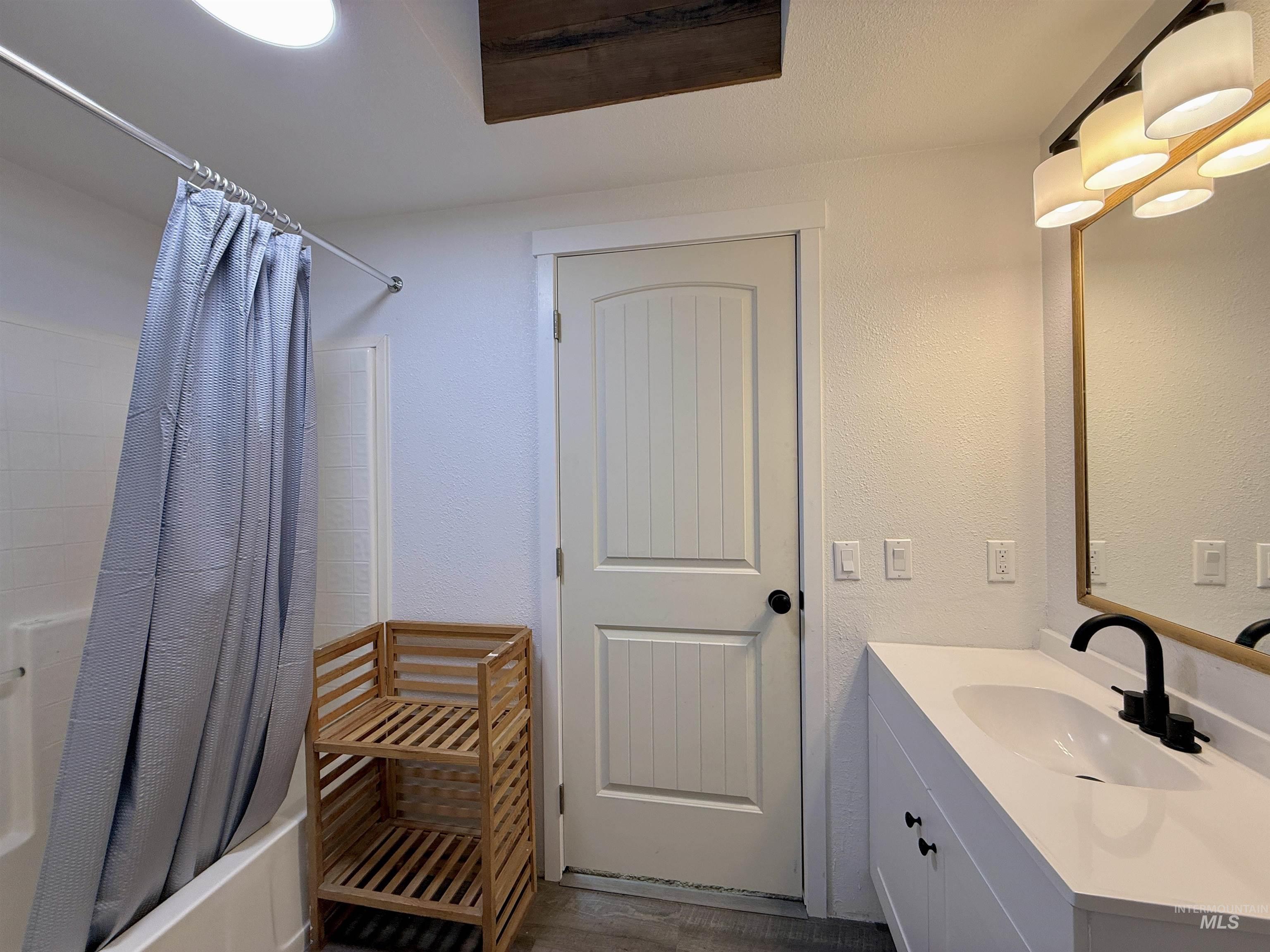 515 S C Street, Grangeville, Idaho 83530, 3 Bedrooms, 2 Bathrooms, Residential For Sale, Price $309,500, 98975998