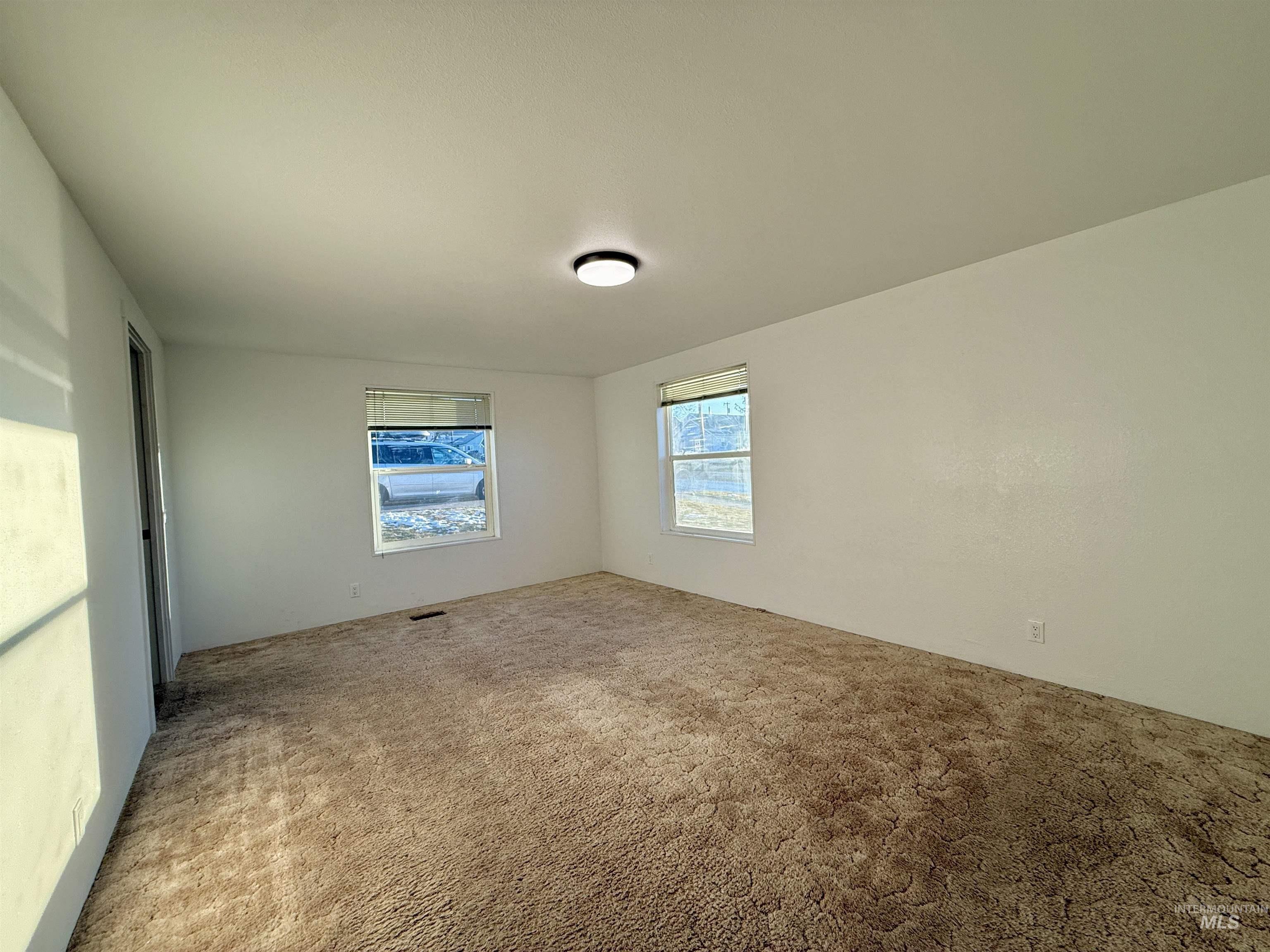 515 S C Street, Grangeville, Idaho 83530, 3 Bedrooms, 2 Bathrooms, Residential For Sale, Price $309,500, 98975998