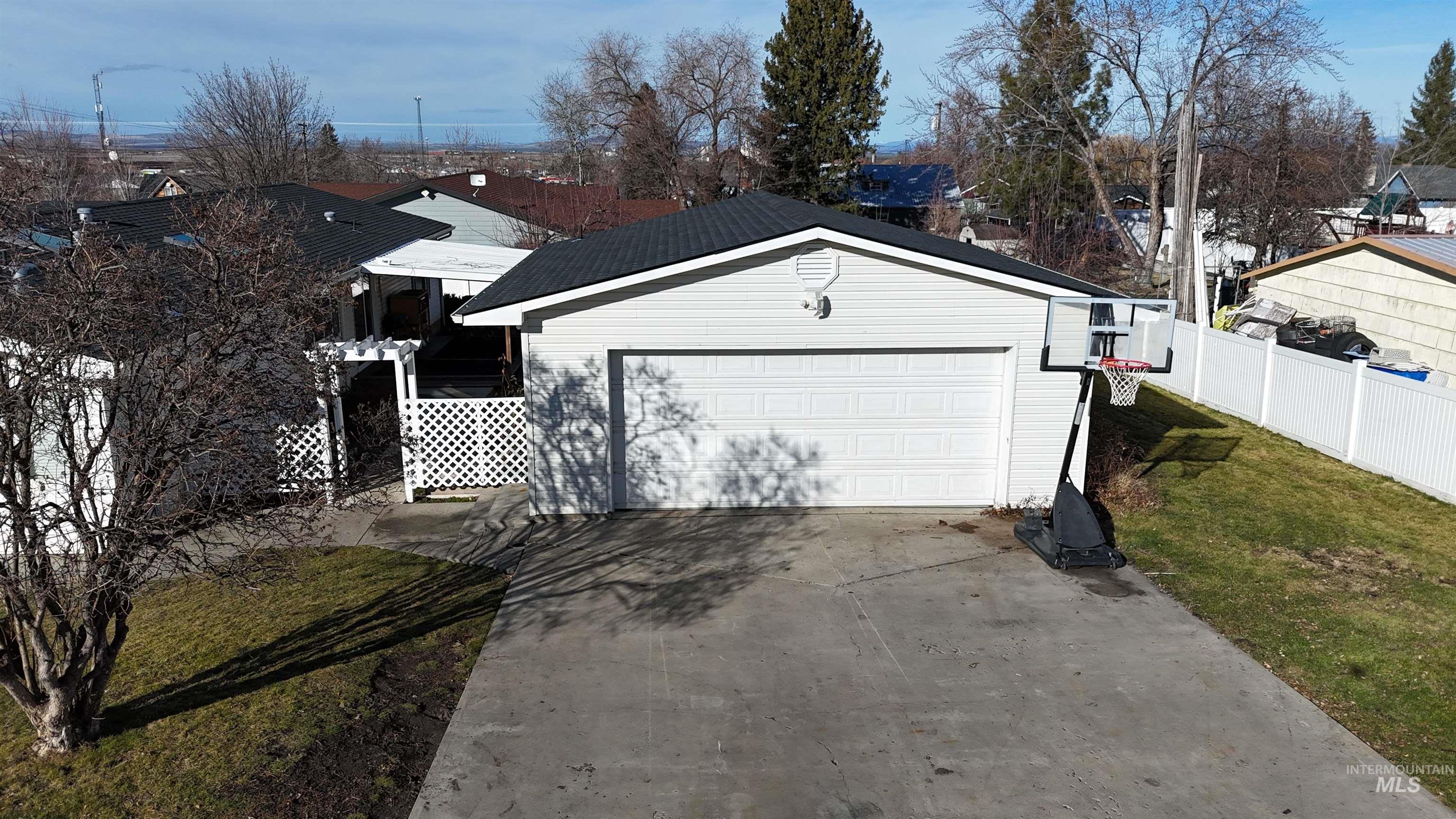 515 S C Street, Grangeville, Idaho 83530, 3 Bedrooms, 2 Bathrooms, Residential For Sale, Price $309,500, 98975998