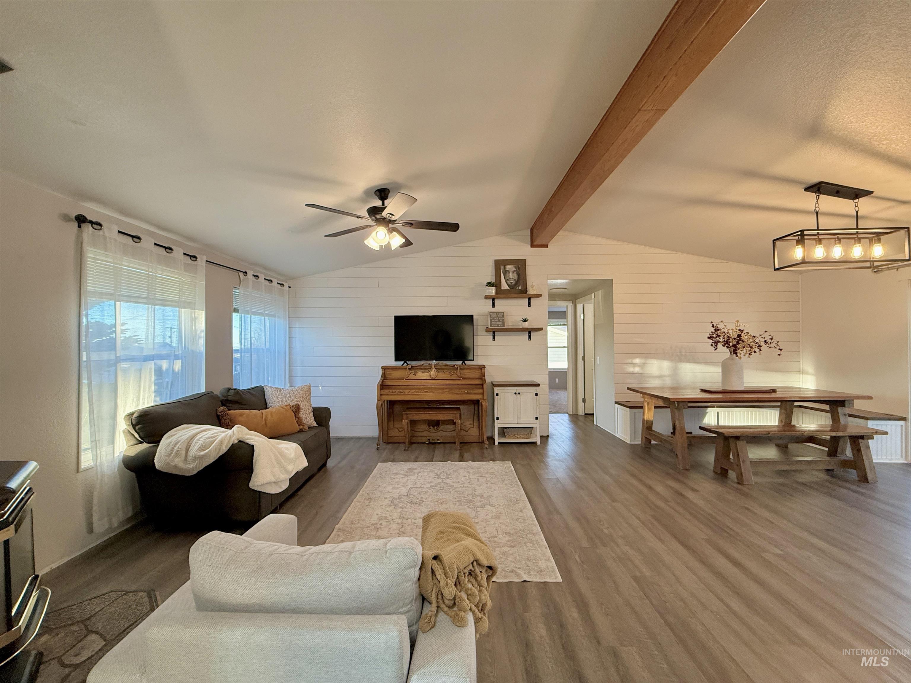 515 S C Street, Grangeville, Idaho 83530, 3 Bedrooms, 2 Bathrooms, Residential For Sale, Price $309,500, 98975998