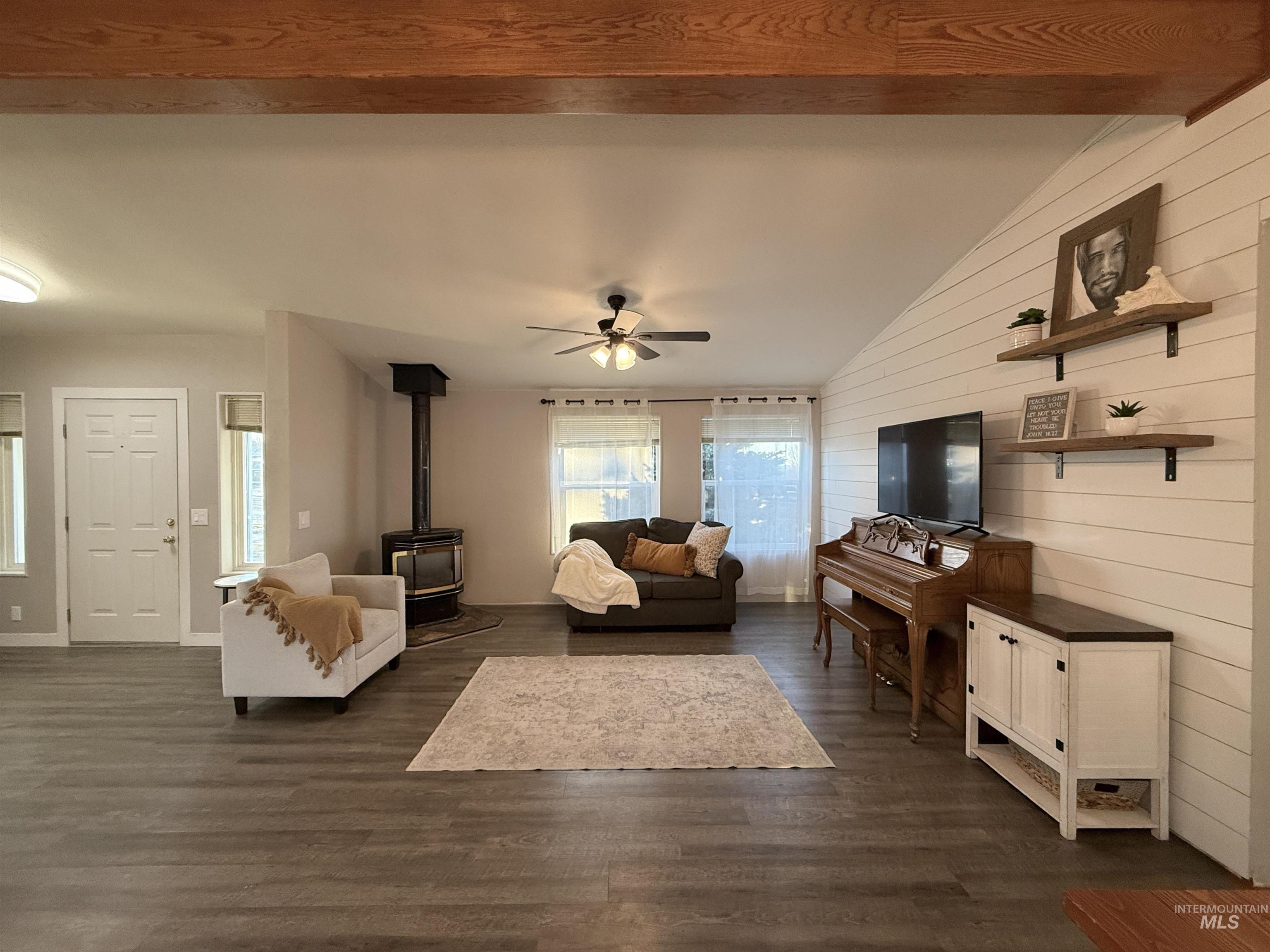 515 S C Street, Grangeville, Idaho 83530, 3 Bedrooms, 2 Bathrooms, Residential For Sale, Price $309,500, 98975998