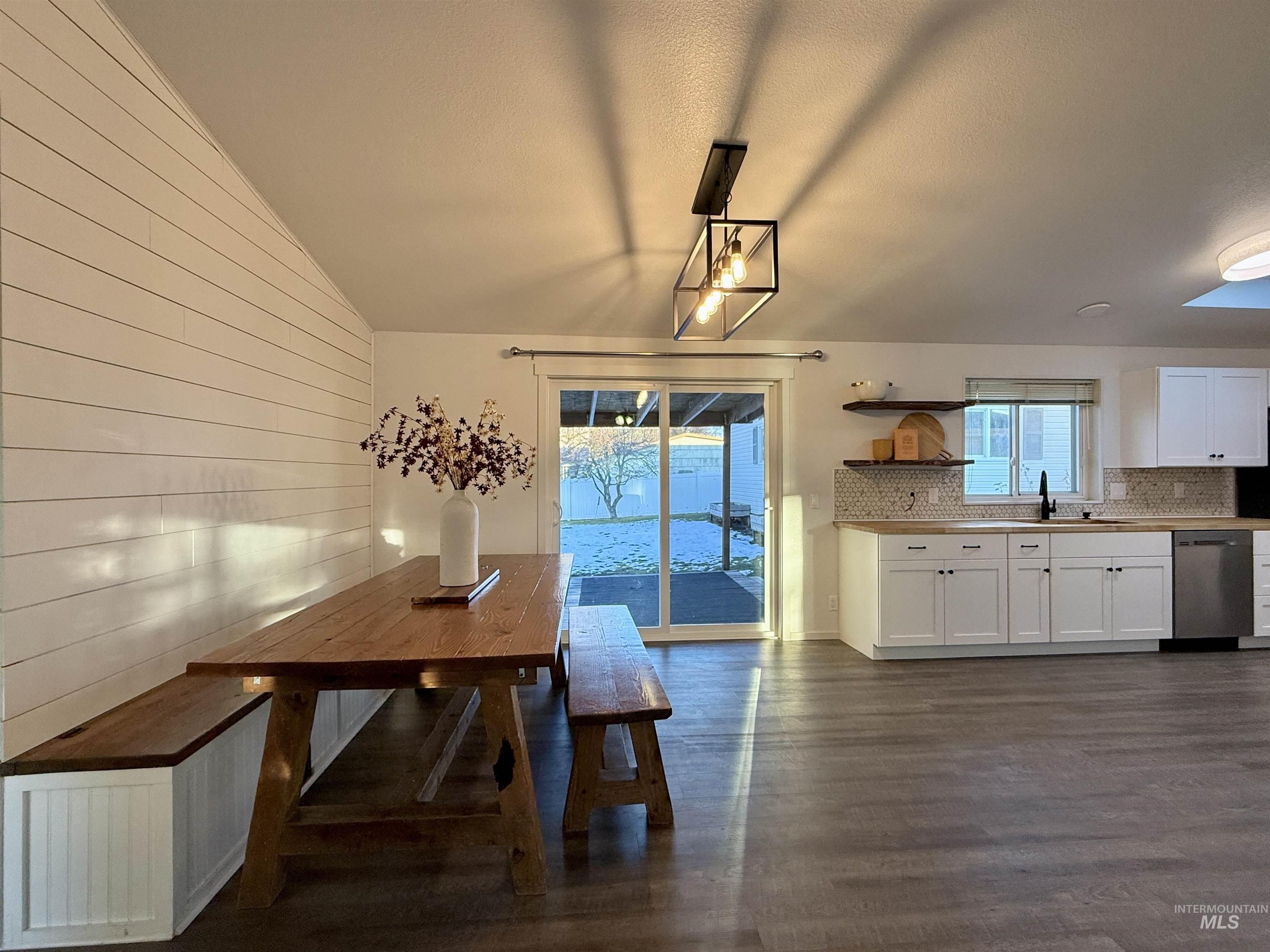 515 S C Street, Grangeville, Idaho 83530, 3 Bedrooms, 2 Bathrooms, Residential For Sale, Price $309,500, 98975998