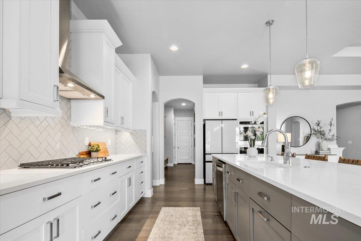 5288 W Maggio Dr, Meridian, Idaho 83646, 5 Bedrooms, 4.5 Bathrooms, Residential For Sale, Price $980,000,MLS 98975999