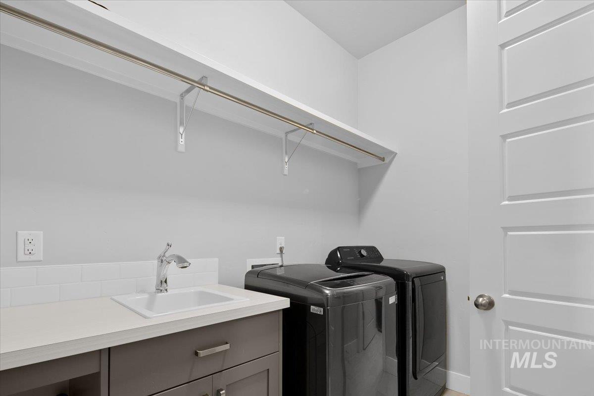 5288 W Maggio Dr, Meridian, Idaho 83646, 5 Bedrooms, 4.5 Bathrooms, Residential For Sale, Price $980,000,MLS 98975999