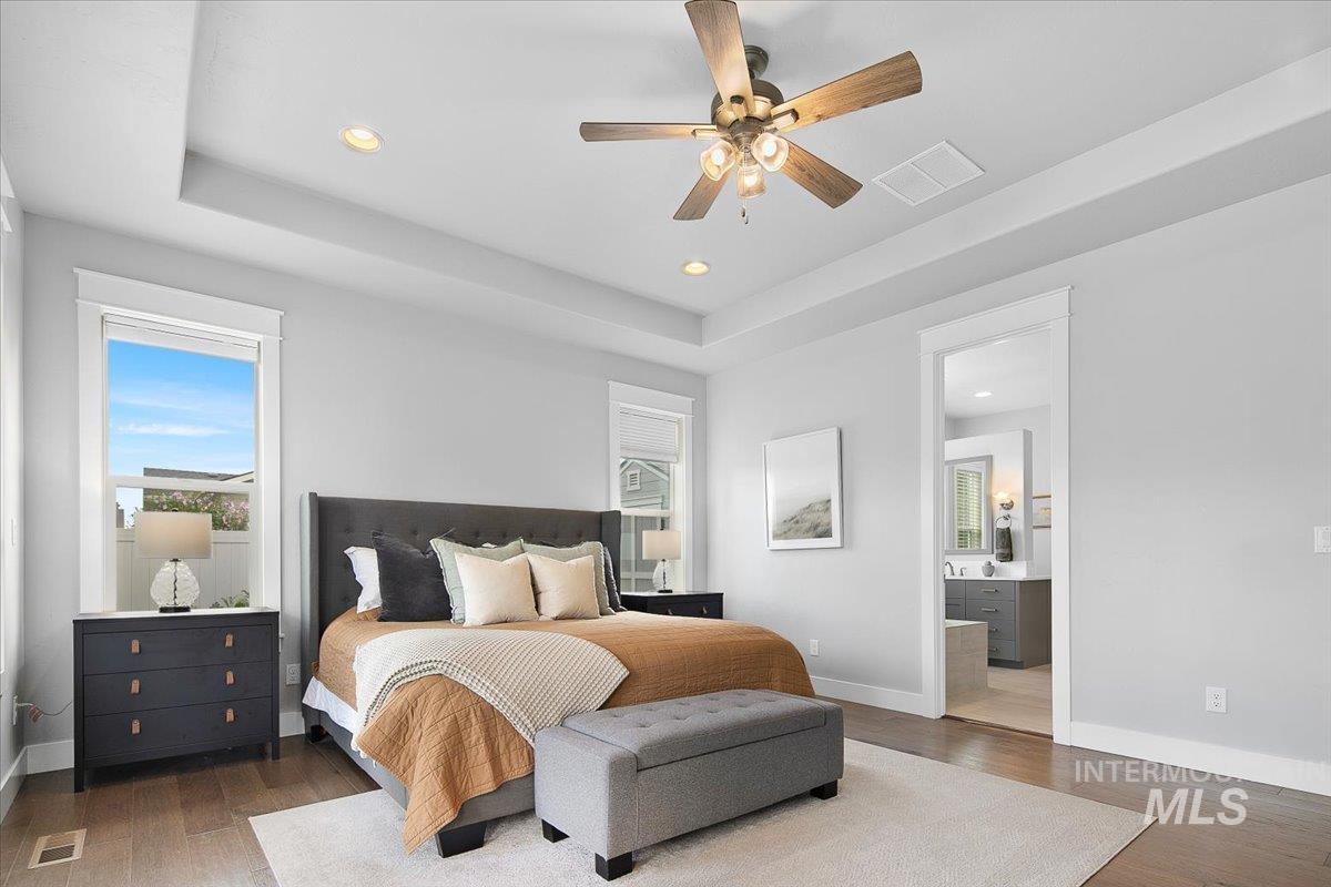 5288 W Maggio Dr, Meridian, Idaho 83646, 5 Bedrooms, 4.5 Bathrooms, Residential For Sale, Price $980,000,MLS 98975999