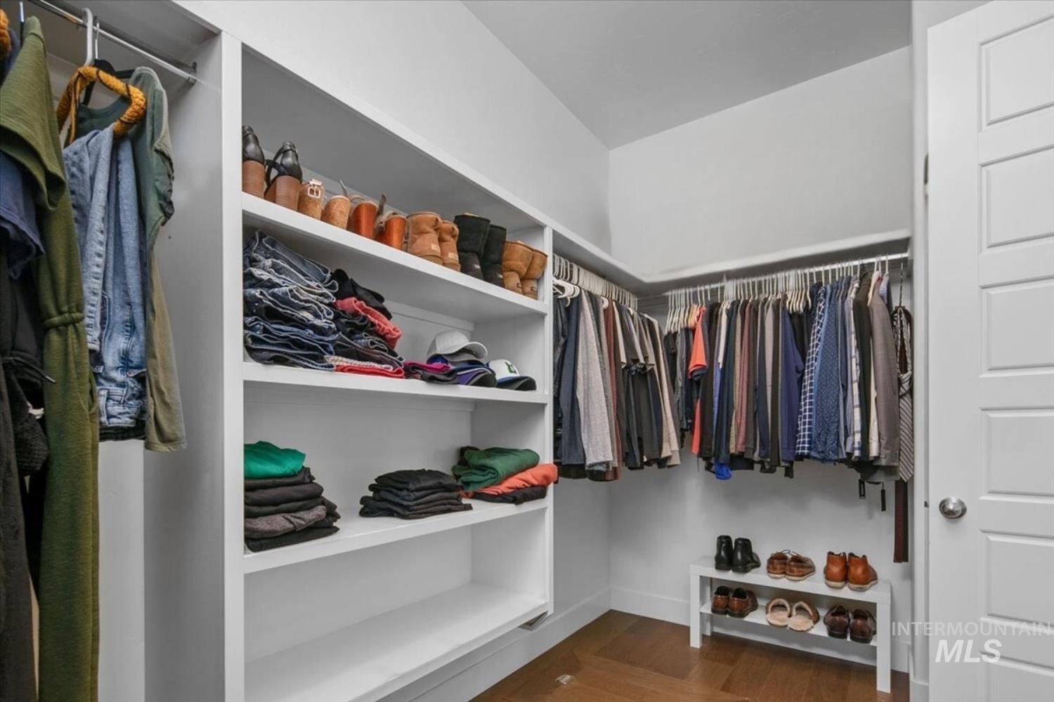 5288 W Maggio Dr, Meridian, Idaho 83646, 5 Bedrooms, 4.5 Bathrooms, Residential For Sale, Price $980,000,MLS 98975999