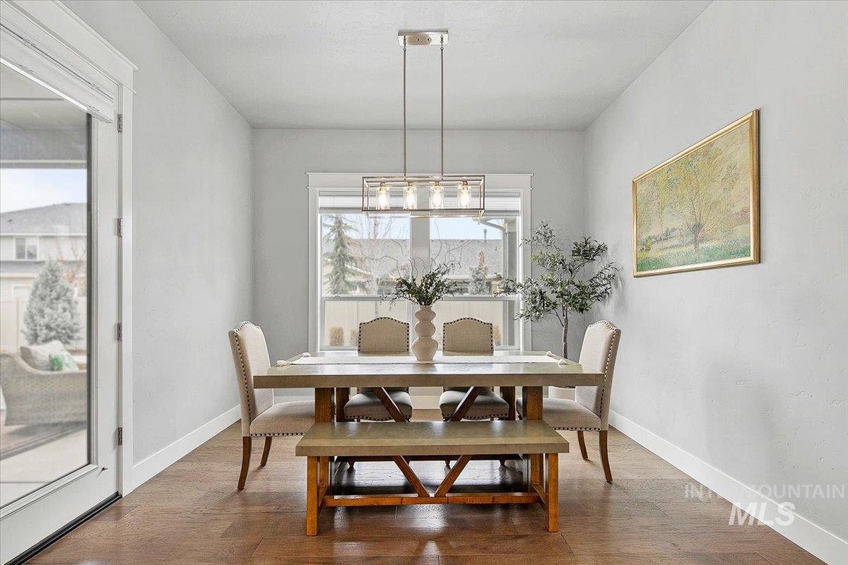 5288 W Maggio Dr, Meridian, Idaho 83646, 5 Bedrooms, 4.5 Bathrooms, Residential For Sale, Price $980,000,MLS 98975999