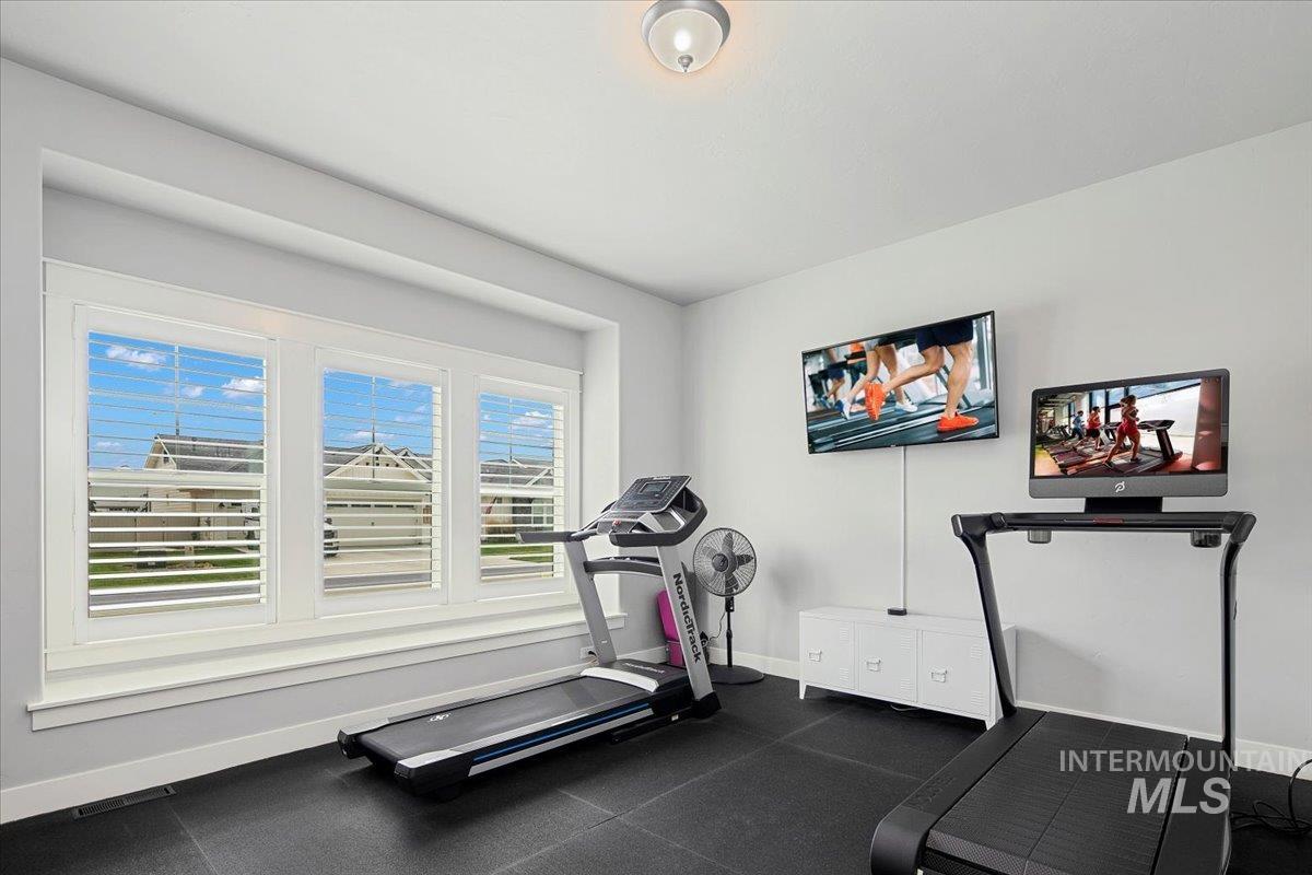 5288 W Maggio Dr, Meridian, Idaho 83646, 5 Bedrooms, 4.5 Bathrooms, Residential For Sale, Price $980,000,MLS 98975999