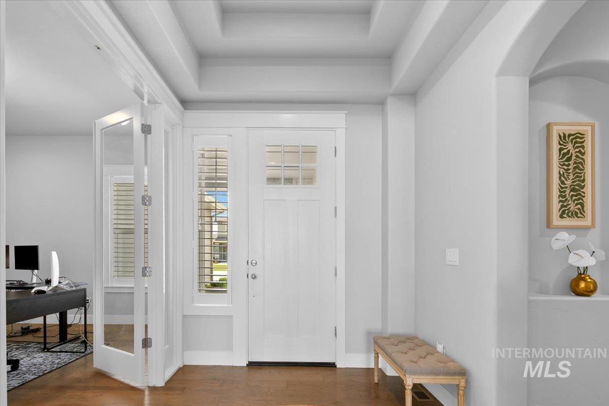 5288 W Maggio Dr, Meridian, Idaho 83646, 5 Bedrooms, 4.5 Bathrooms, Residential For Sale, Price $980,000,MLS 98975999