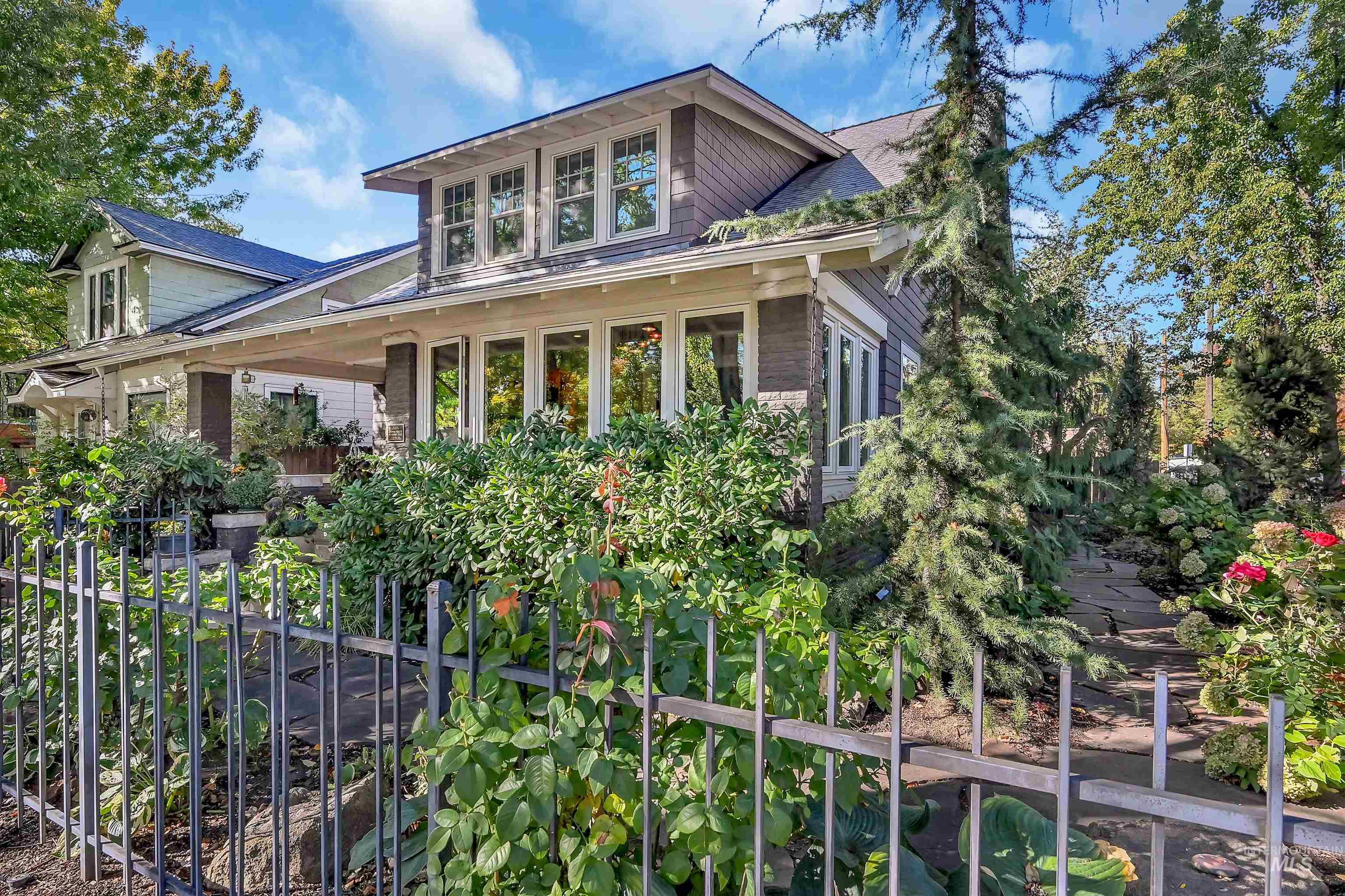 1019 N 9Th St, Boise, Idaho 83702-4232, 4 Bedrooms, 2.5 Bathrooms, Residential For Sale, Price $1,950,000,MLS 98976000