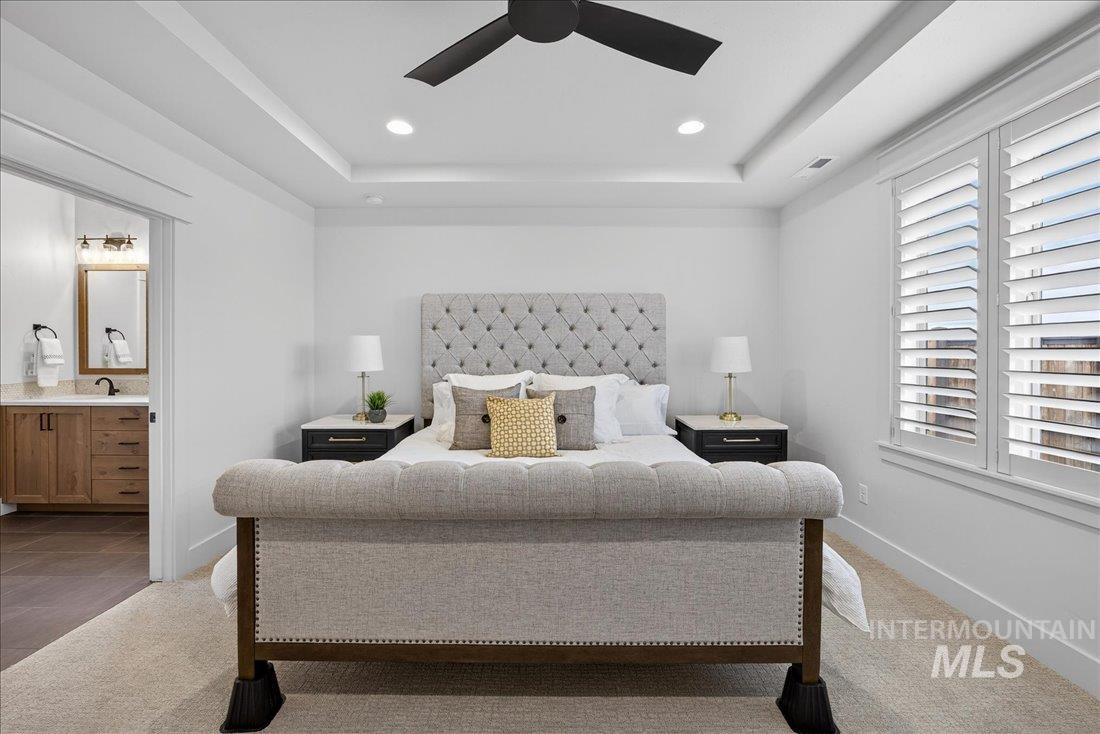 438 S Big Star Ln, Eagle, Idaho 83616, 3 Bedrooms, 2 Bathrooms, Residential For Sale, Price $588,800, 98976001