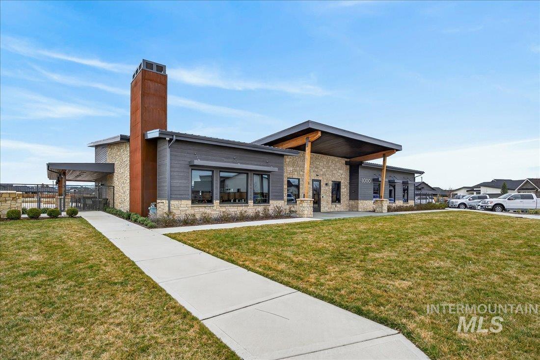 438 S Big Star Ln, Eagle, Idaho 83616, 3 Bedrooms, 2 Bathrooms, Residential For Sale, Price $588,800, 98976001