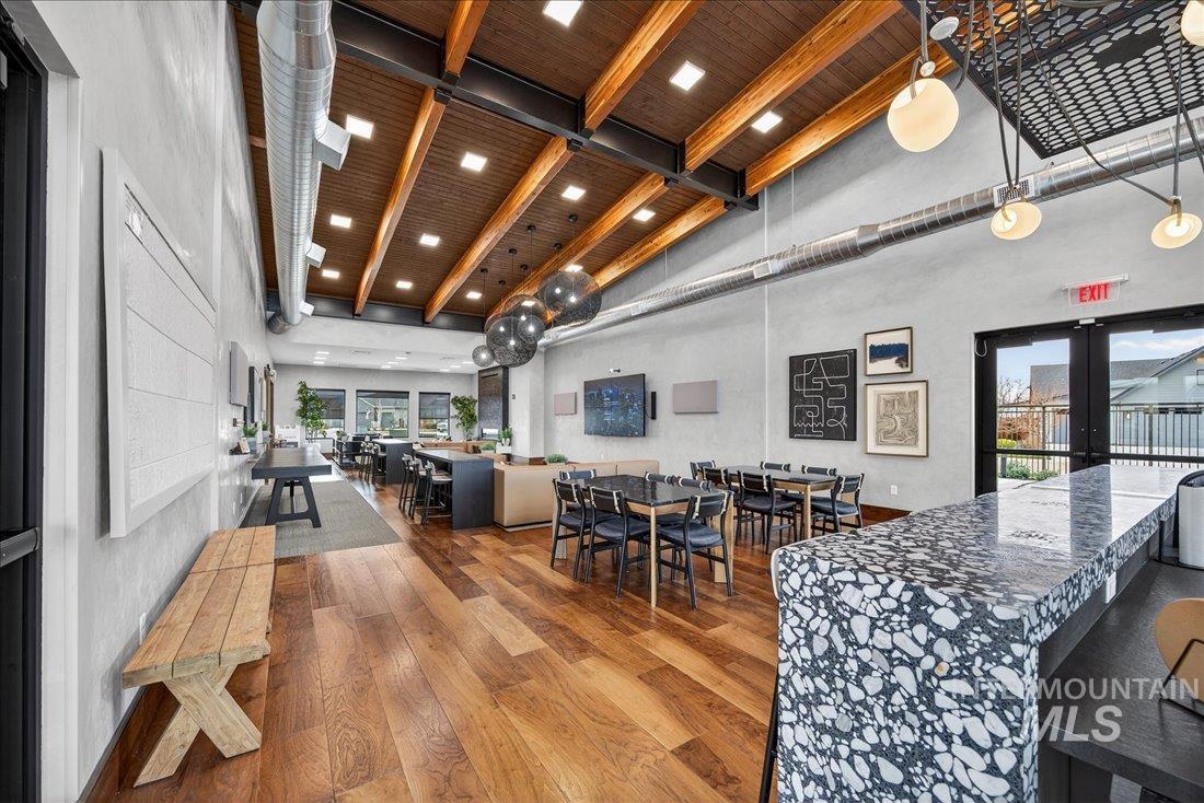 438 S Big Star Ln, Eagle, Idaho 83616, 3 Bedrooms, 2 Bathrooms, Residential For Sale, Price $588,800, 98976001