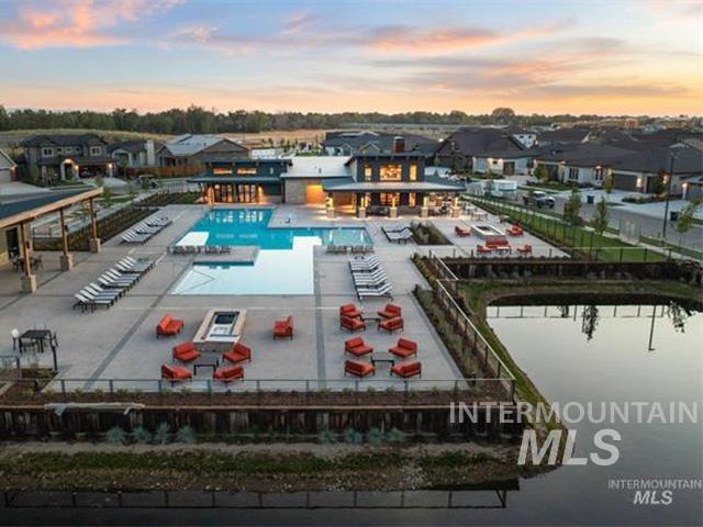 438 S Big Star Ln, Eagle, Idaho 83616, 3 Bedrooms, 2 Bathrooms, Residential For Sale, Price $588,800,MLS 98976001