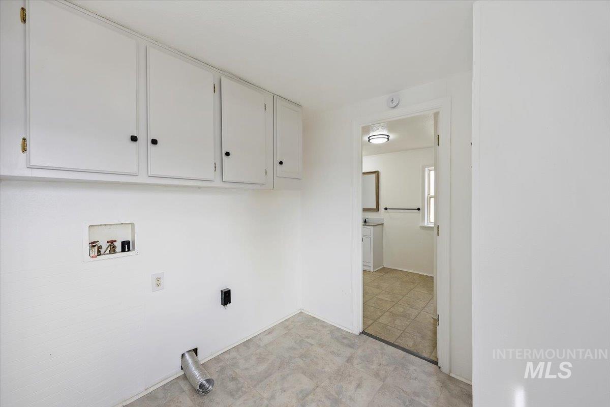 600 S Date st, Jerome, Idaho 83338, 3 Bedrooms, 2 Bathrooms, Residential For Sale, Price $329,900, 98976002