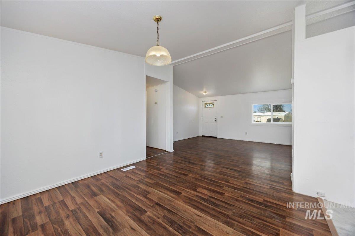 600 S Date st, Jerome, Idaho 83338, 3 Bedrooms, 2 Bathrooms, Residential For Sale, Price $329,900, 98976002