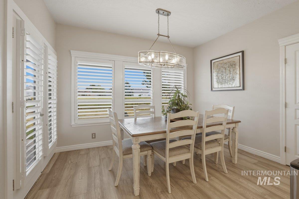 2278 N Waggle Place, Meridian, Idaho 83642, 3 Bedrooms, 3 Bathrooms, Residential For Sale, Price $739,900, 98976003